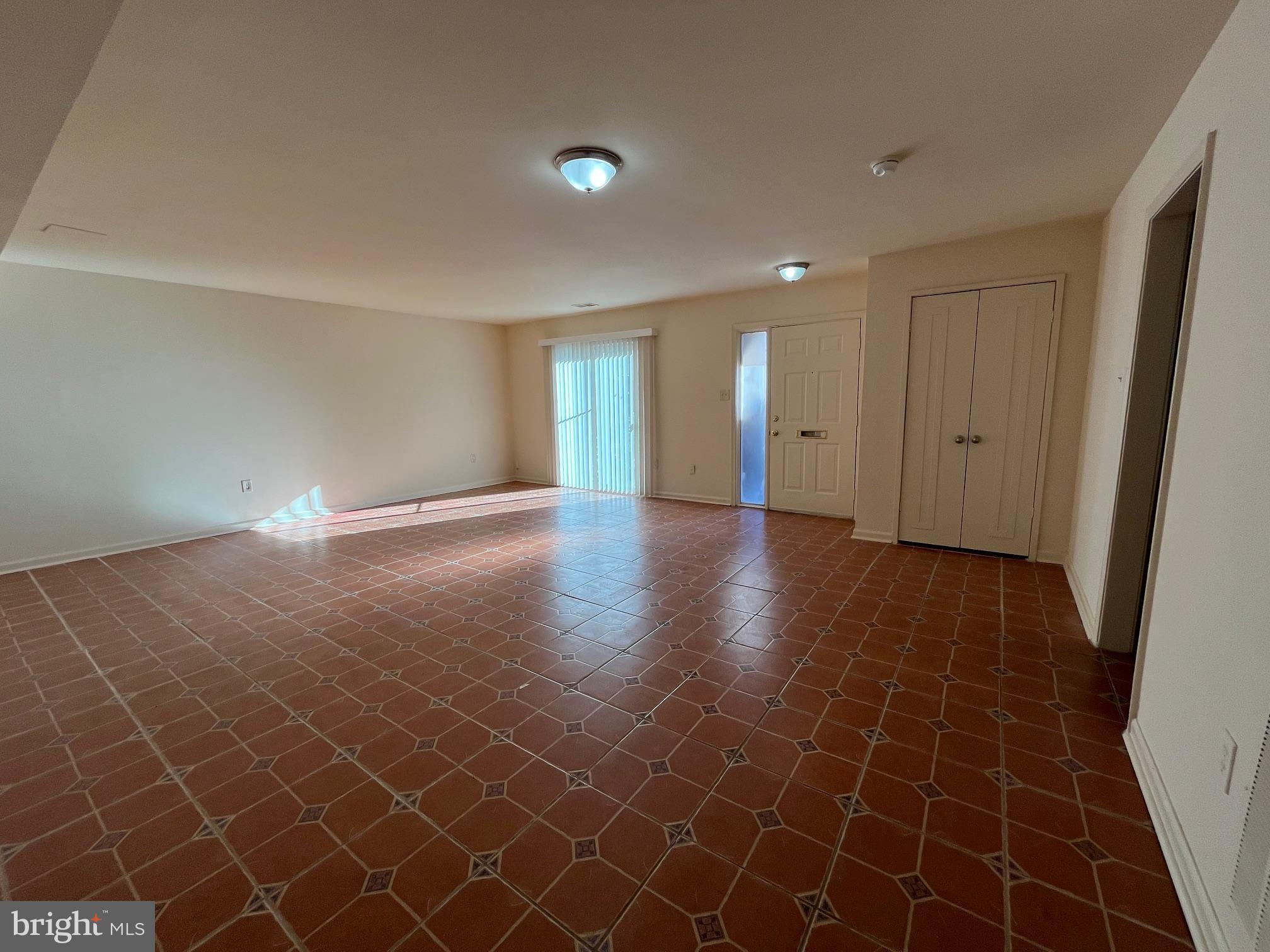 TERRACE TOWNHOUSES OF ANNANDALE - Residential Lease