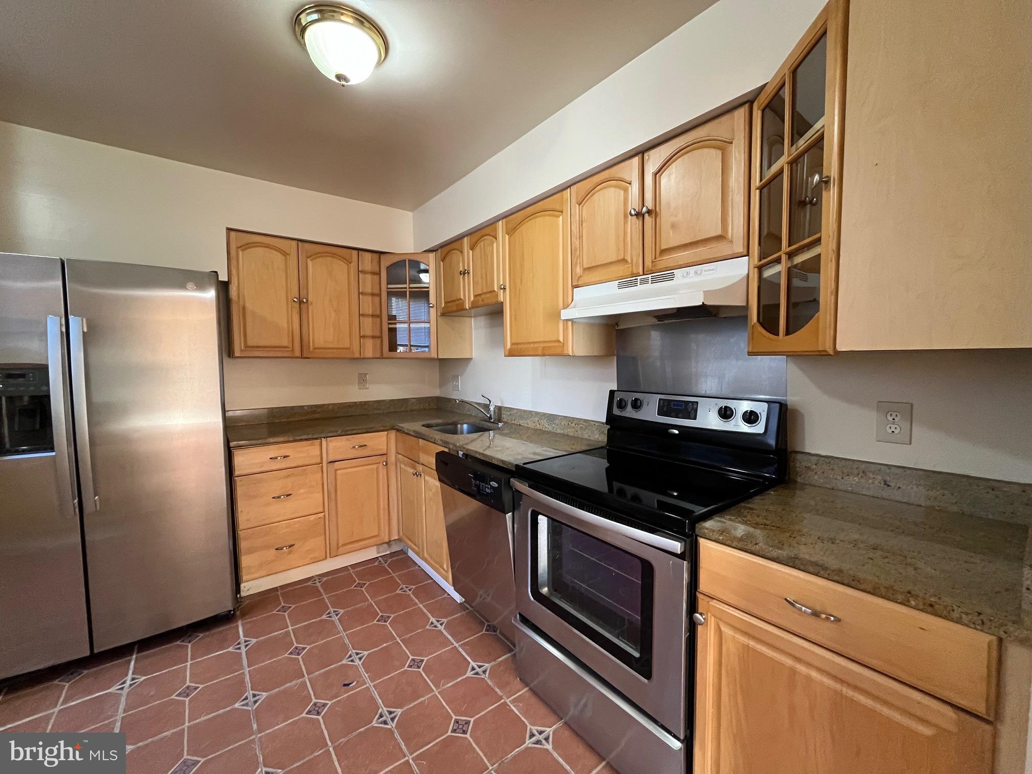 TERRACE TOWNHOUSES OF ANNANDALE - Residential Lease