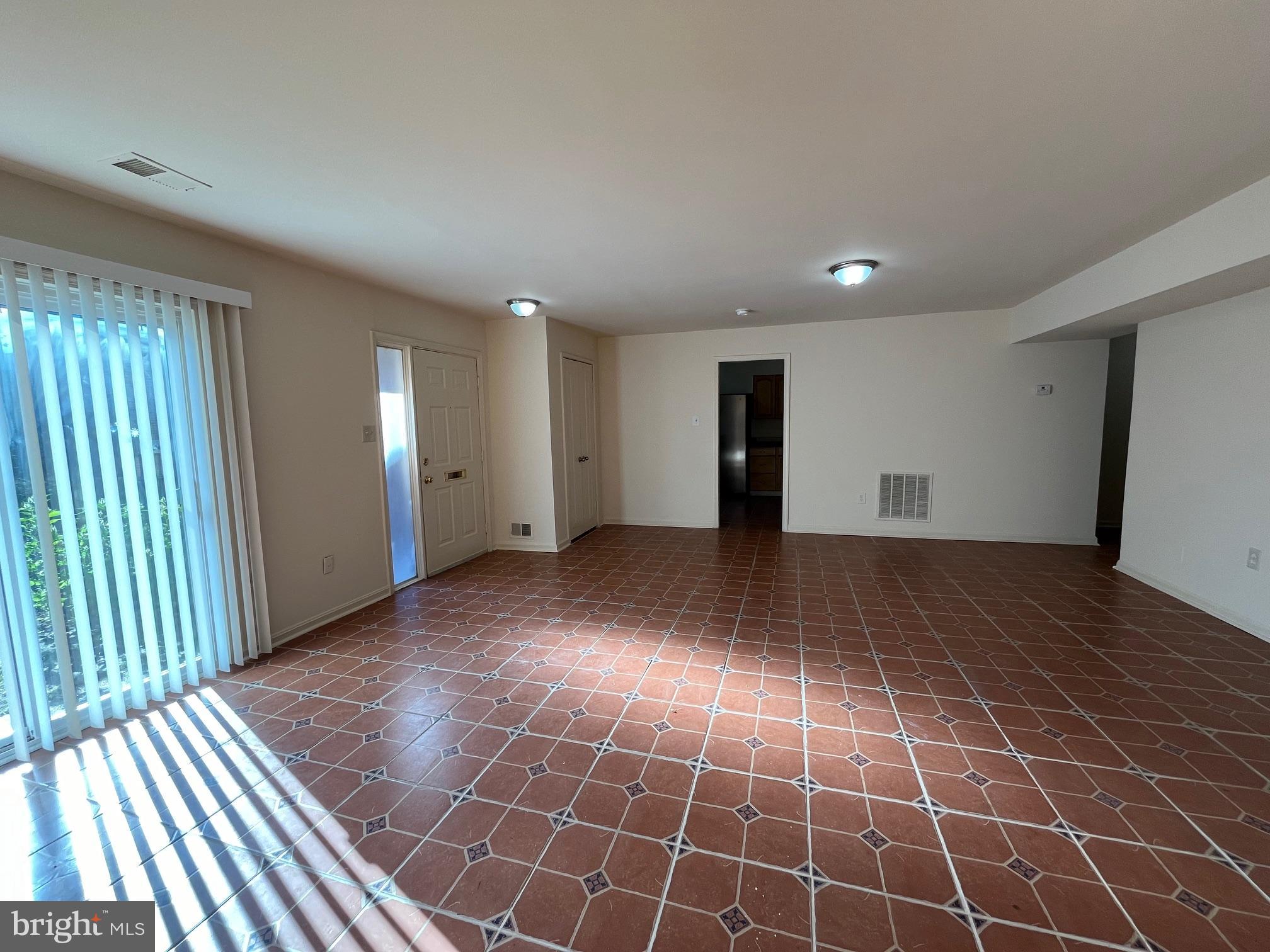 TERRACE TOWNHOUSES OF ANNANDALE - Residential Lease