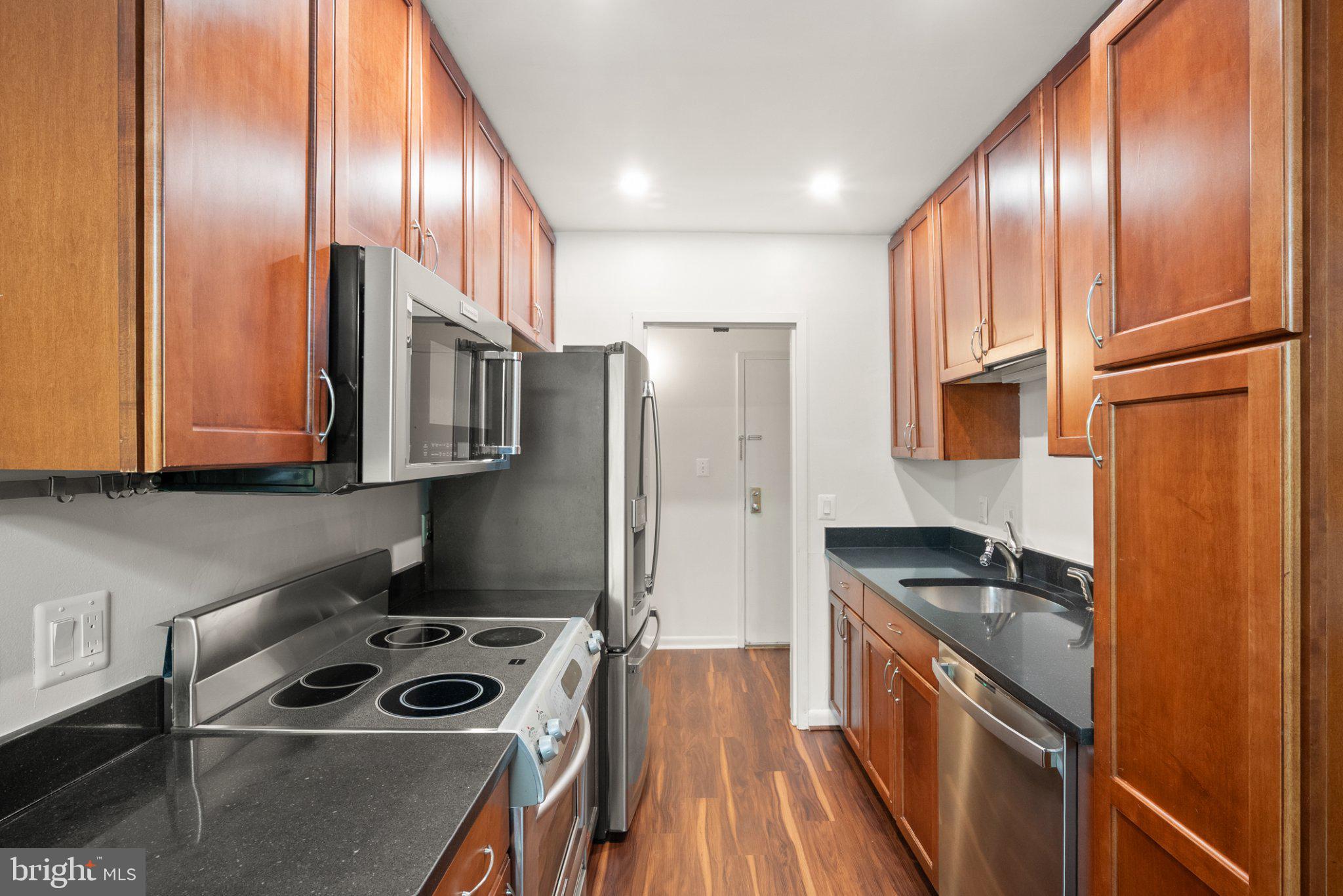 SHADOWOOD - Residential