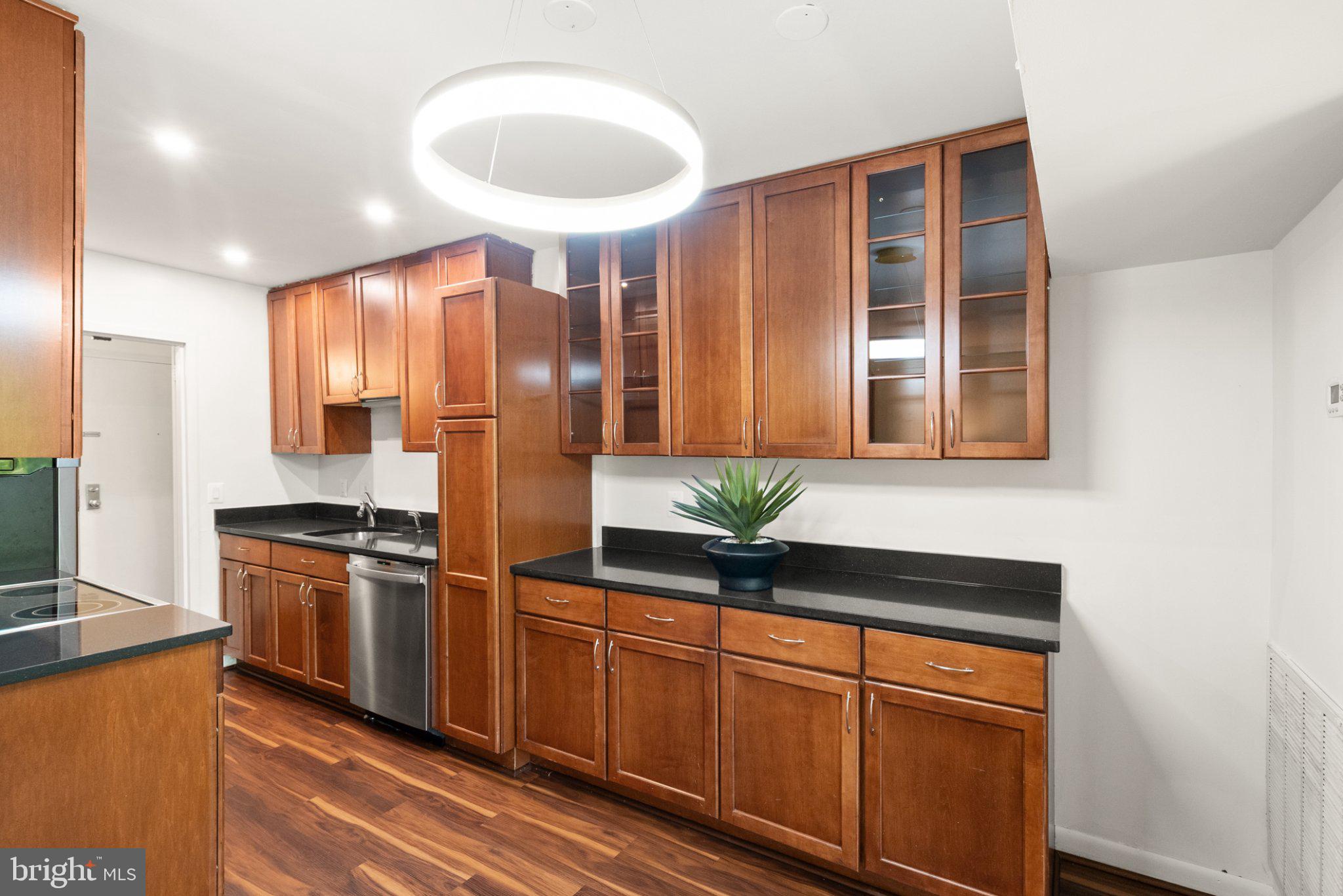 SHADOWOOD - Residential