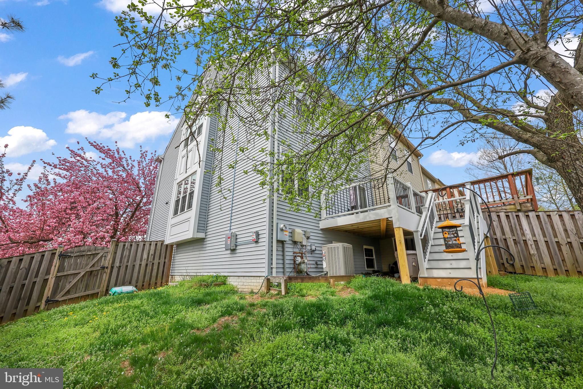 ROLLING BROOK - Residential