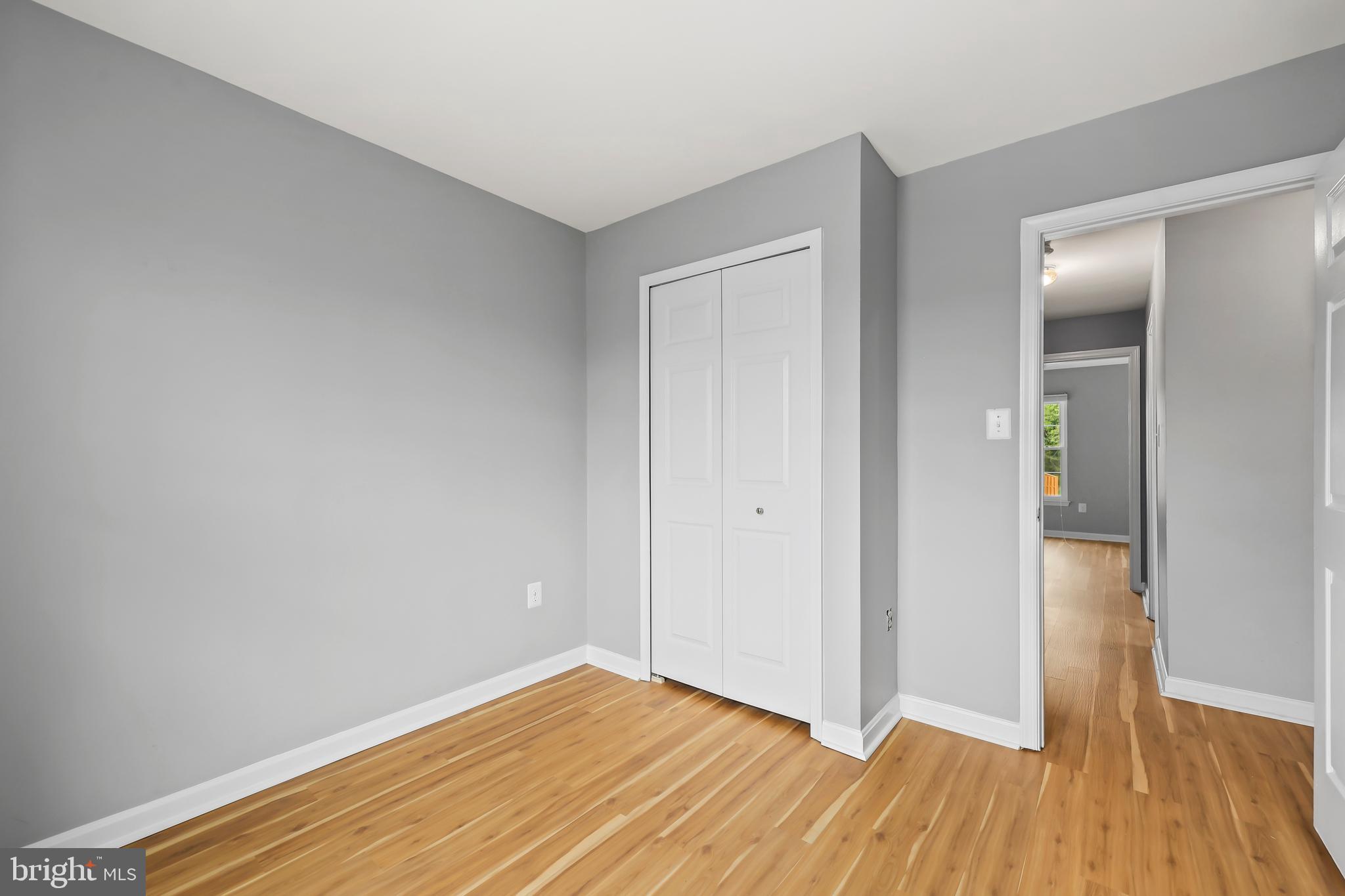 ROLLING BROOK - Residential