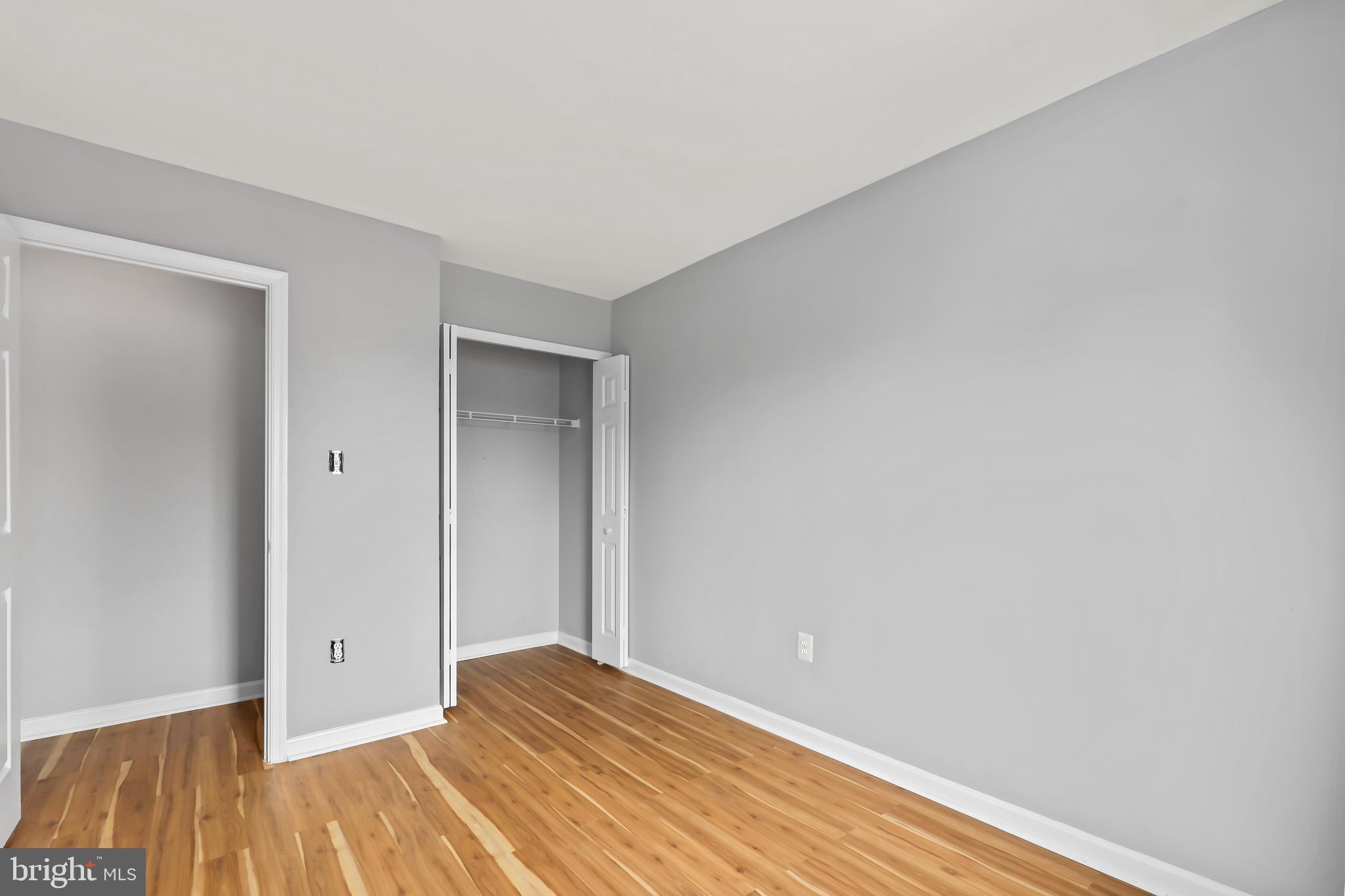 ROLLING BROOK - Residential