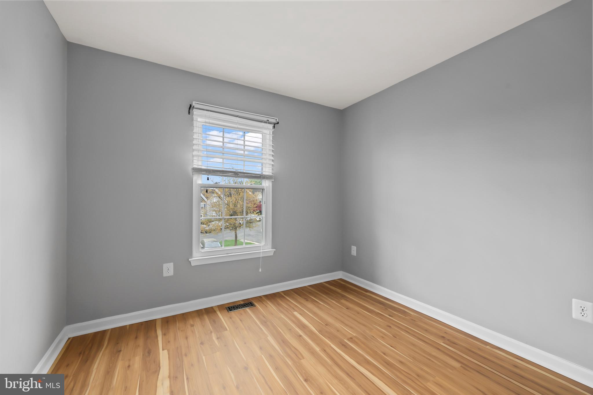 ROLLING BROOK - Residential