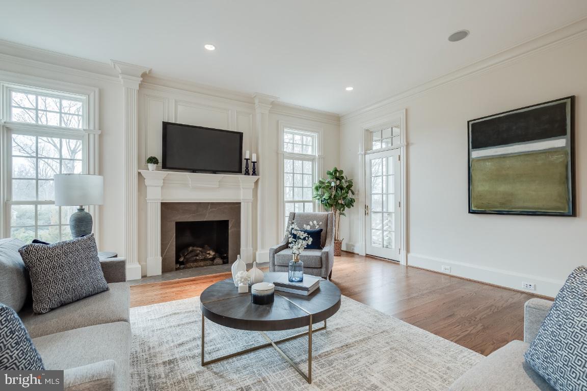 FRANKLIN PARK - Residential