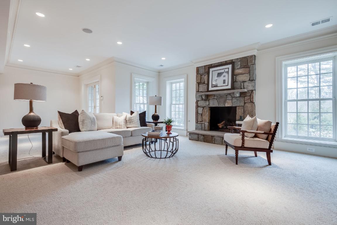 FRANKLIN PARK - Residential