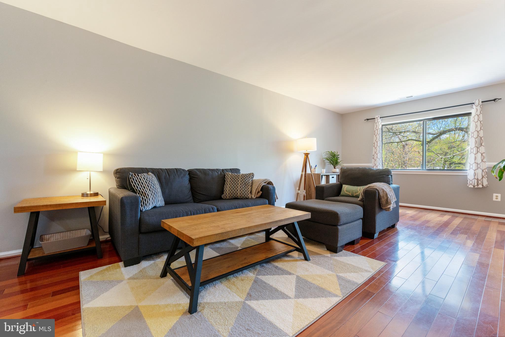 PAOLI WOODS - Residential