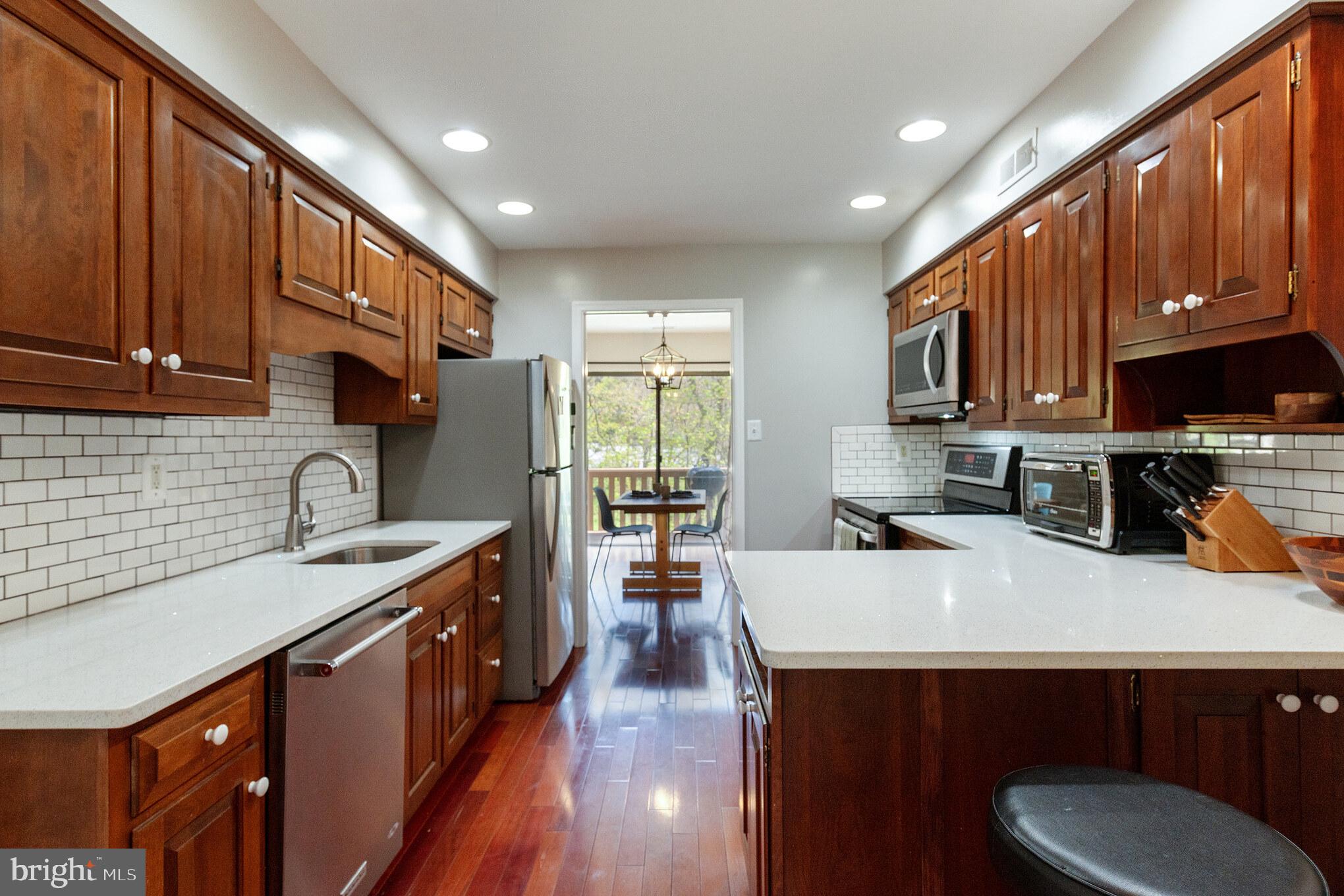 PAOLI WOODS - Residential