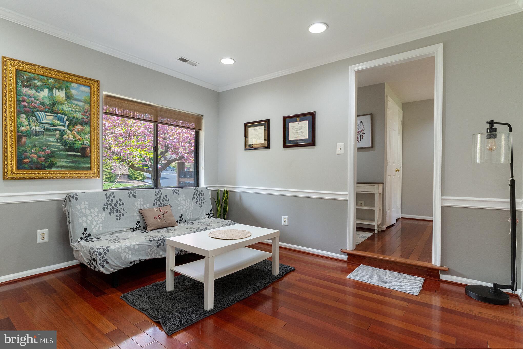 PAOLI WOODS - Residential