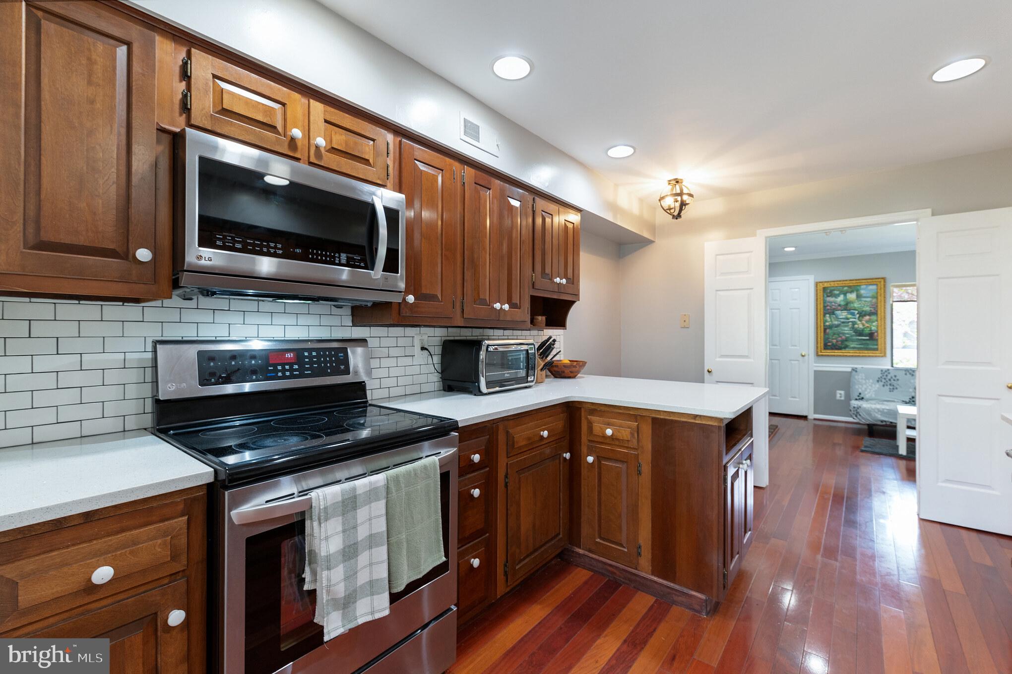 PAOLI WOODS - Residential