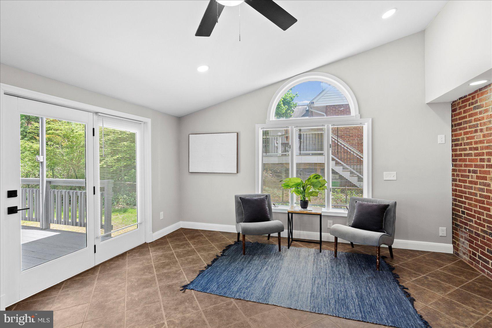 STONELEIGH - Residential