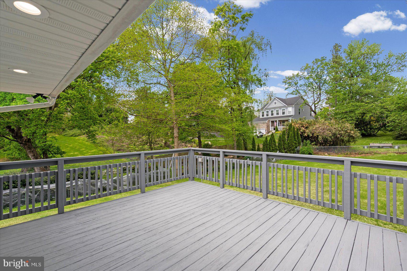 STONELEIGH - Residential