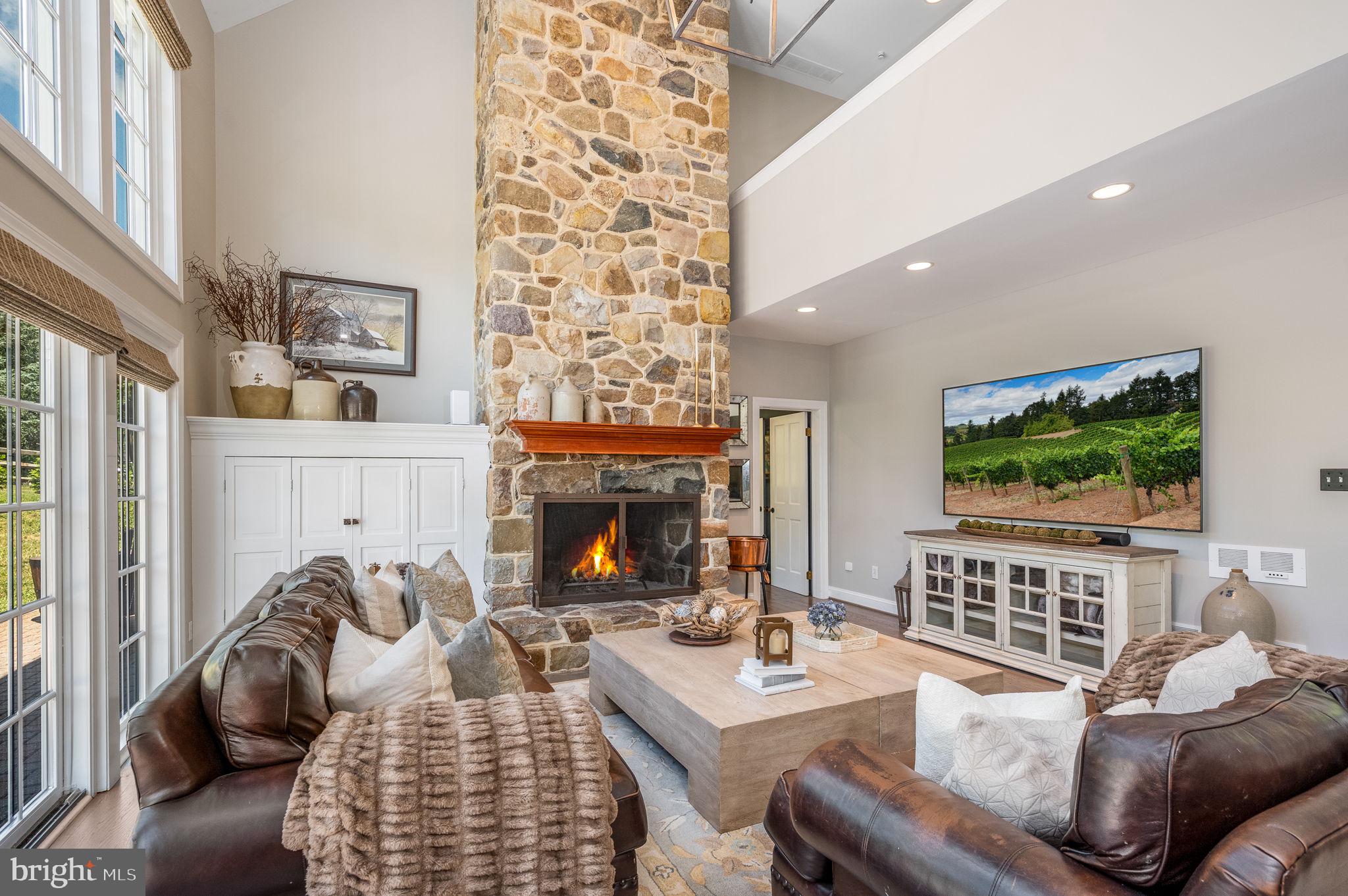 HORSESHOE FARM - Residential