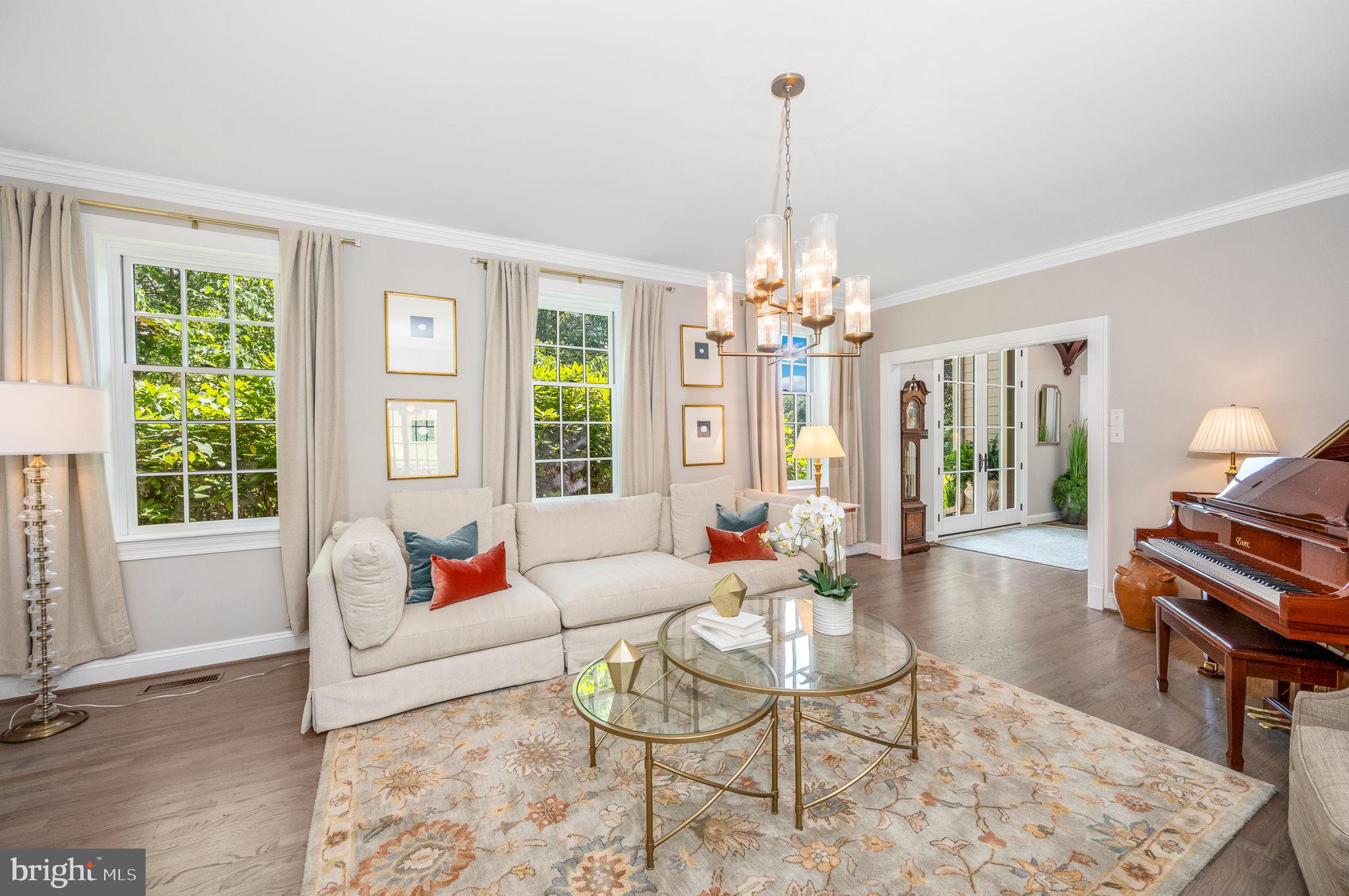 HORSESHOE FARM - Residential