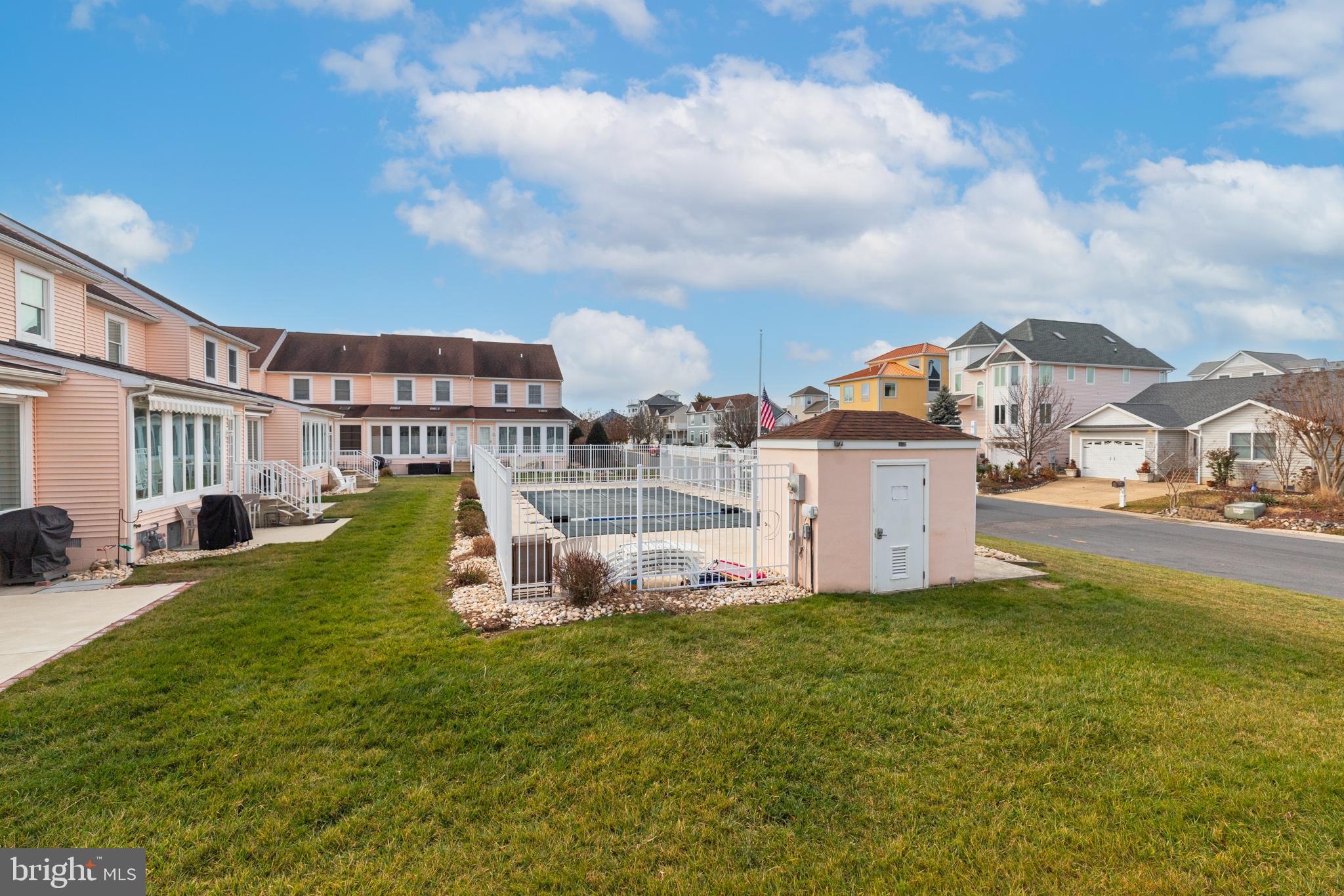 GLENN ACRES - Residential