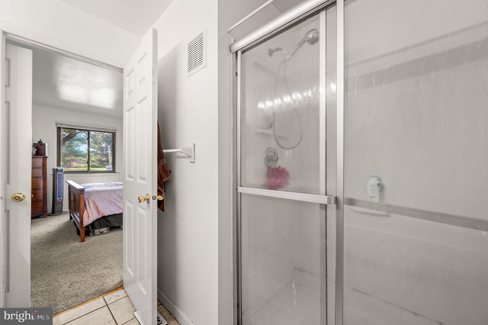 WOOD HOLLOW - Residential Lease