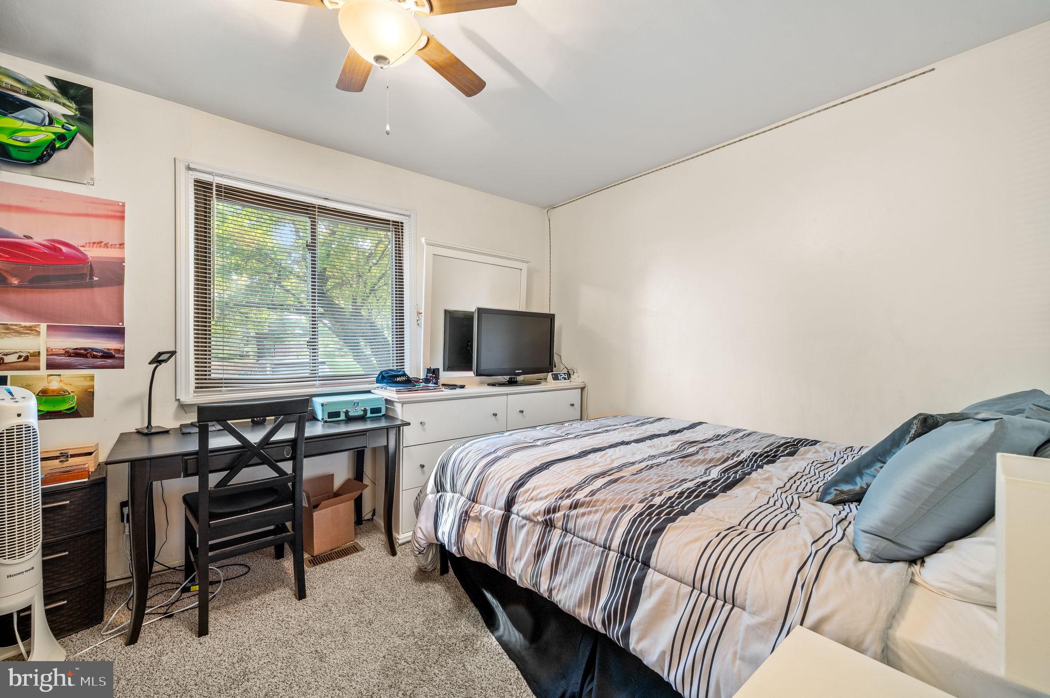 WOOD HOLLOW - Residential Lease