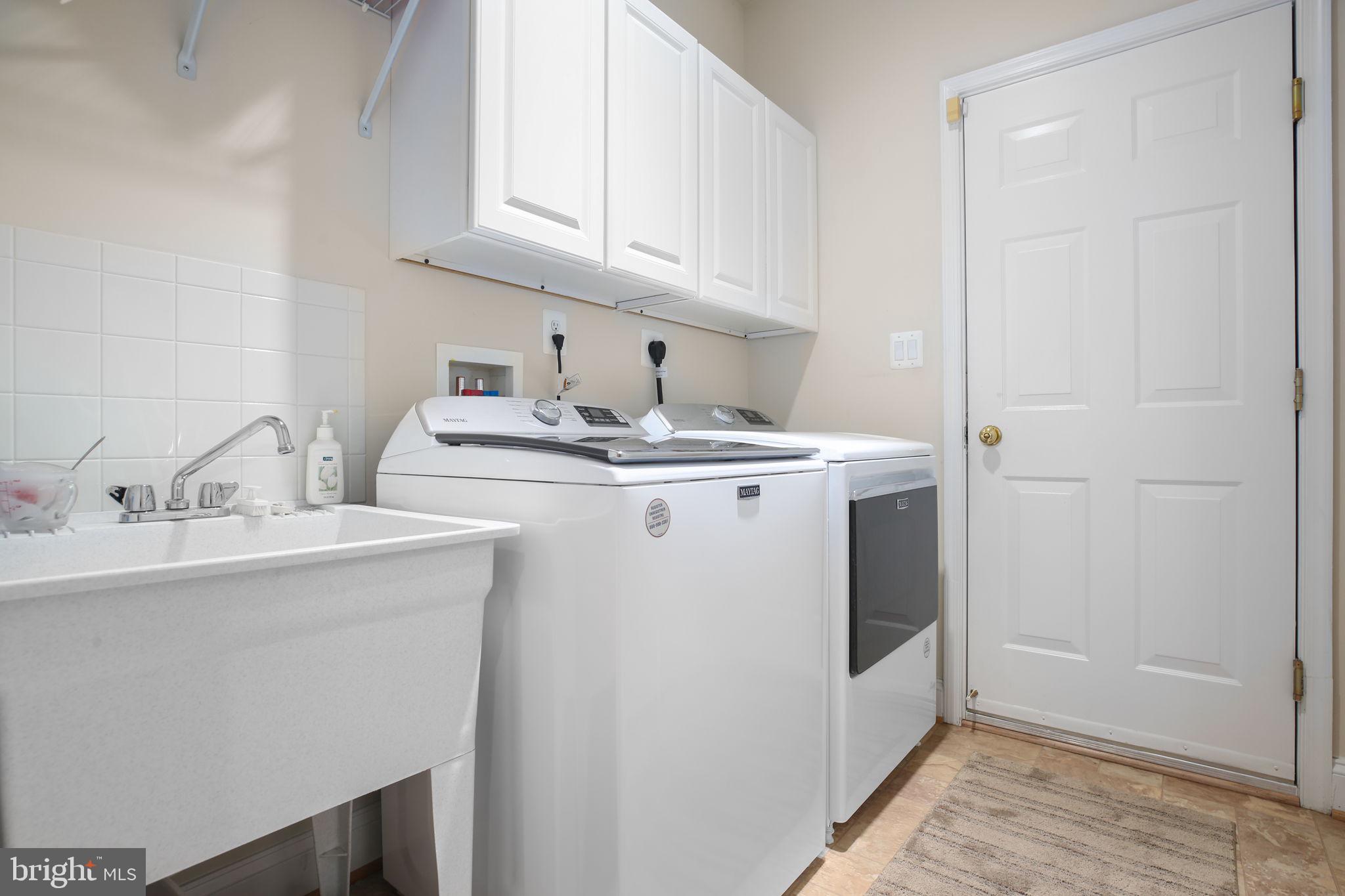 VIRGINIA HERITAGE AT LEE'S PARK - Residential