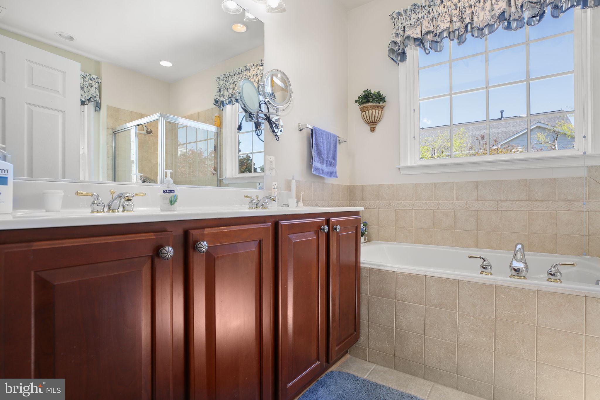 VIRGINIA HERITAGE AT LEE'S PARK - Residential