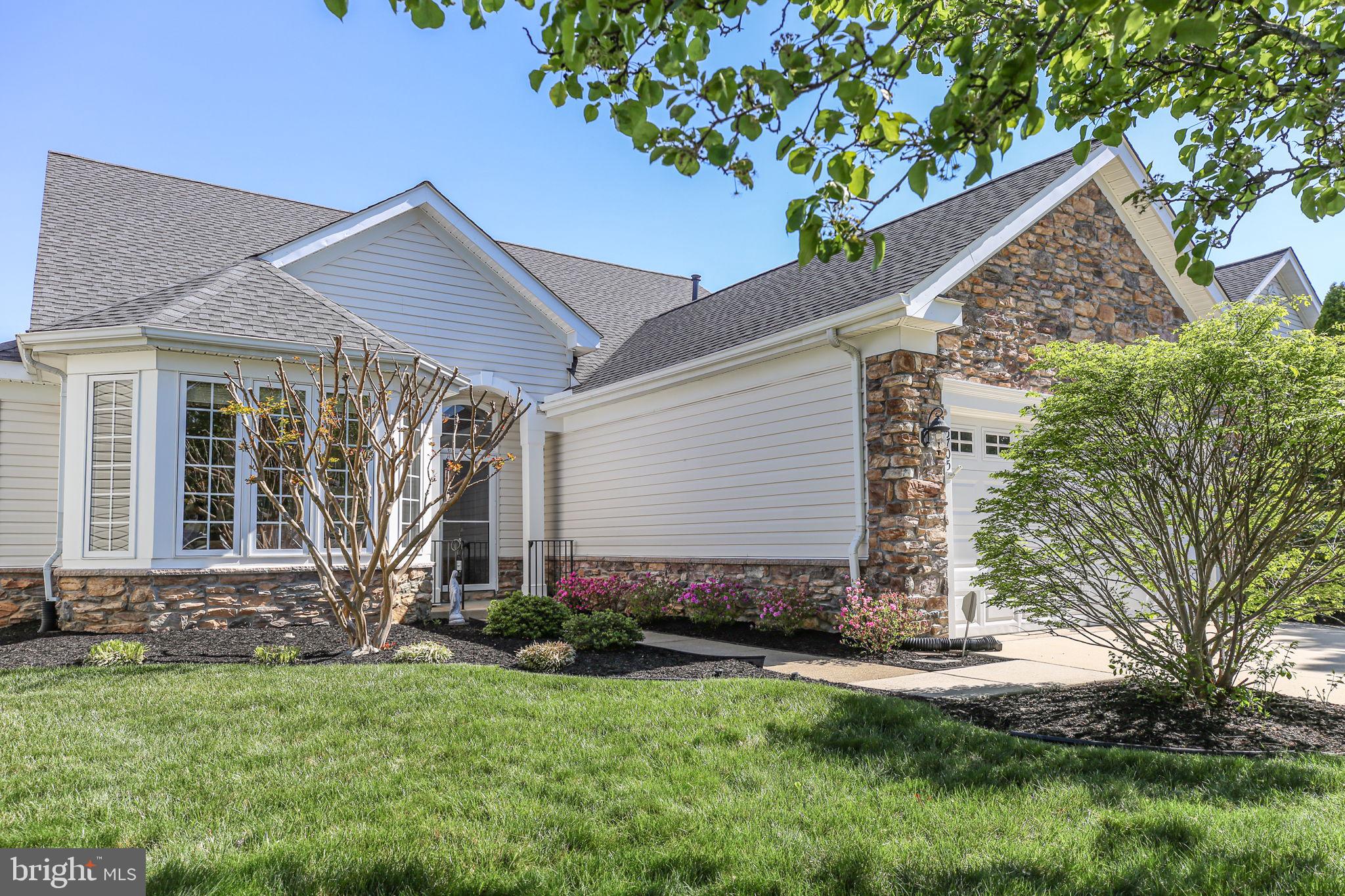 VIRGINIA HERITAGE AT LEE'S PARK - Residential