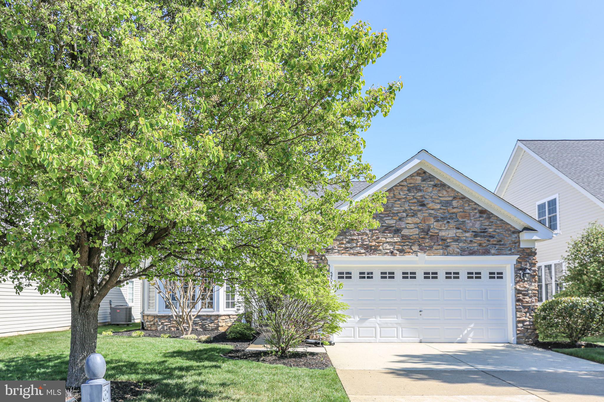 VIRGINIA HERITAGE AT LEE'S PARK - Residential