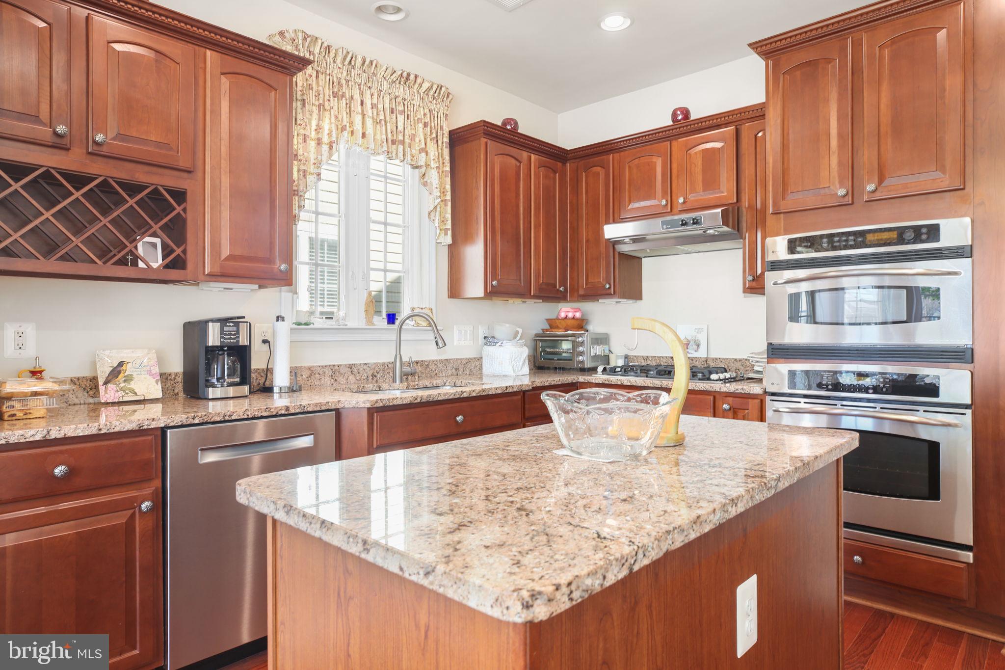 VIRGINIA HERITAGE AT LEE'S PARK - Residential