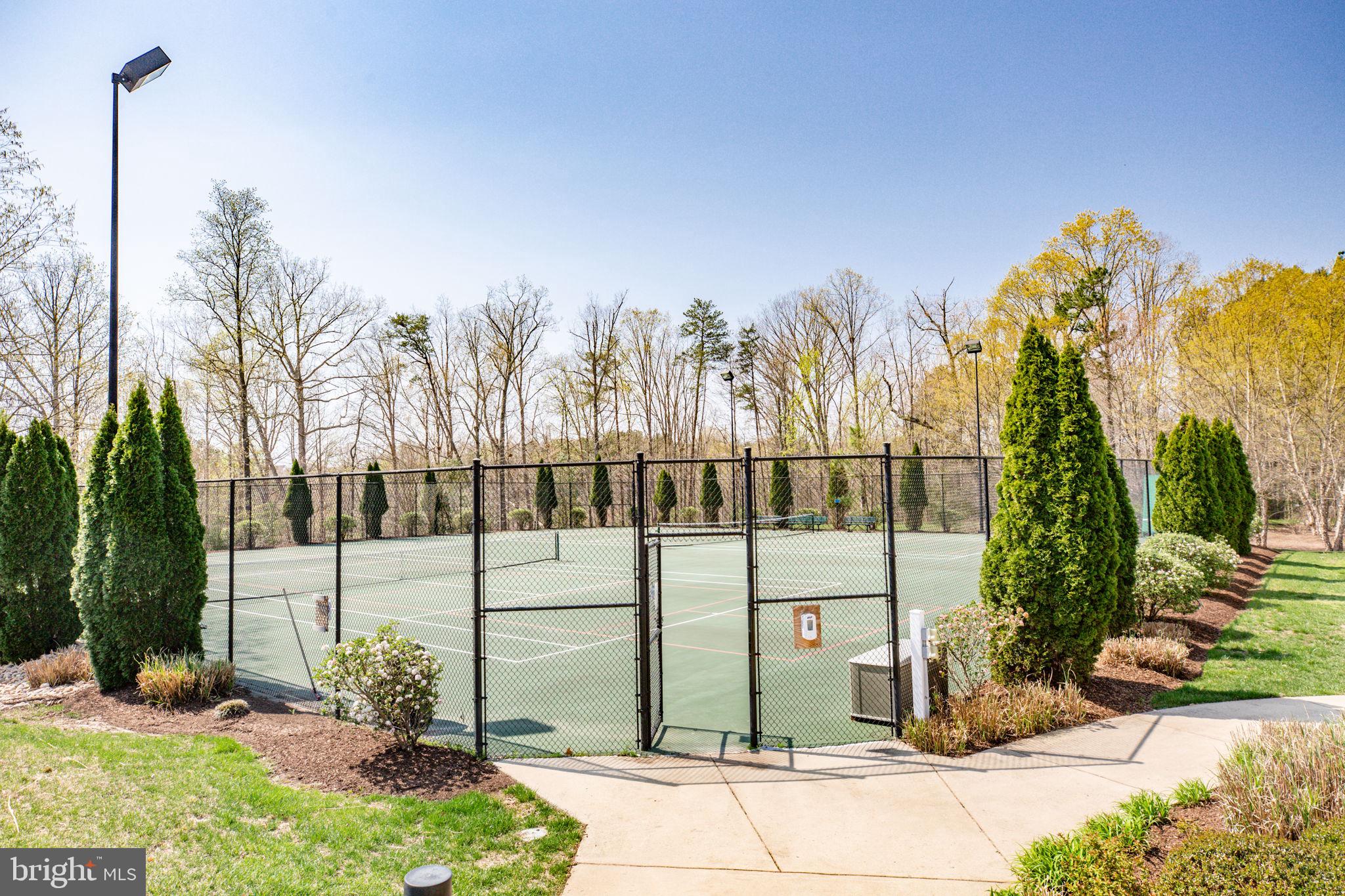 VIRGINIA HERITAGE AT LEE'S PARK - Residential