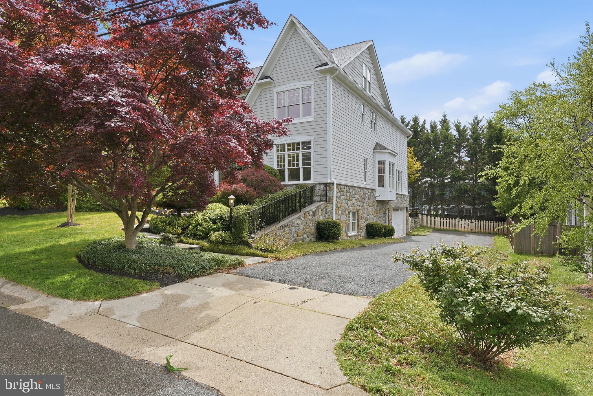 ALTA VISTA TERRACE - Residential