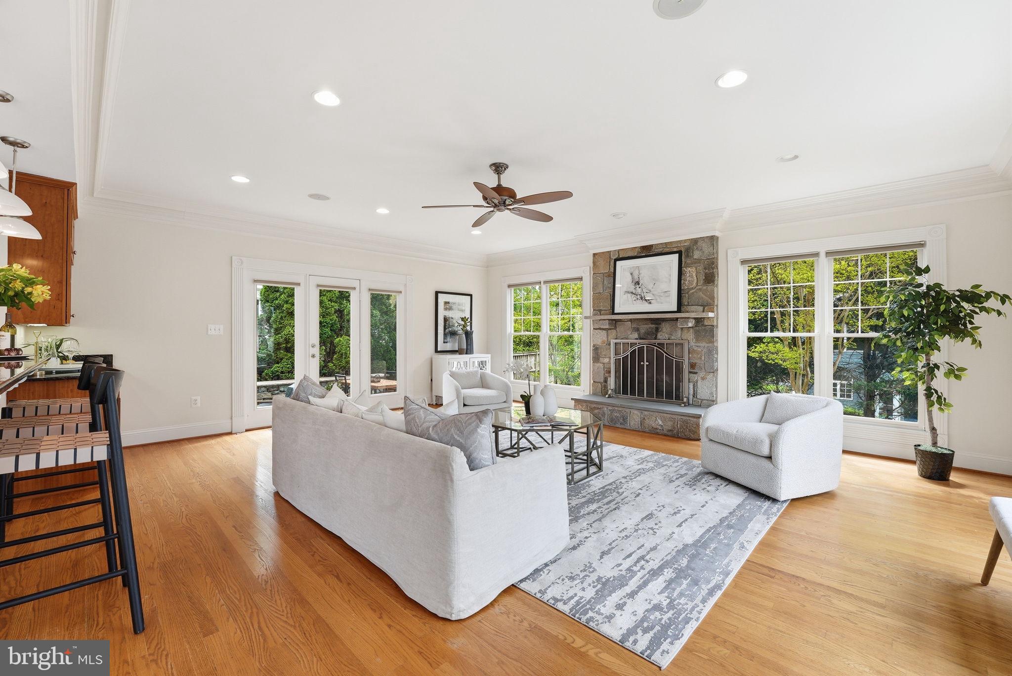 ALTA VISTA TERRACE - Residential