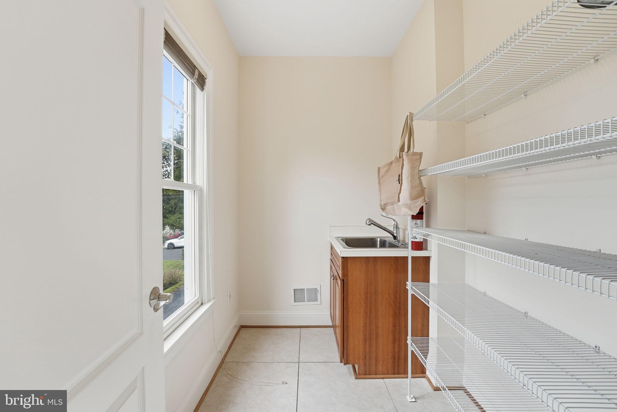 ALTA VISTA TERRACE - Residential