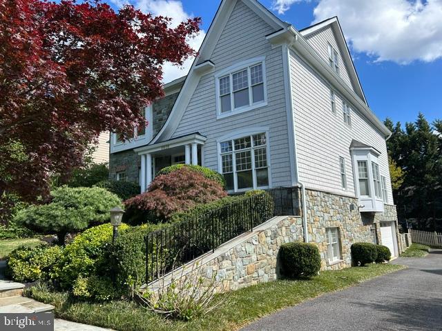 ALTA VISTA TERRACE - Residential