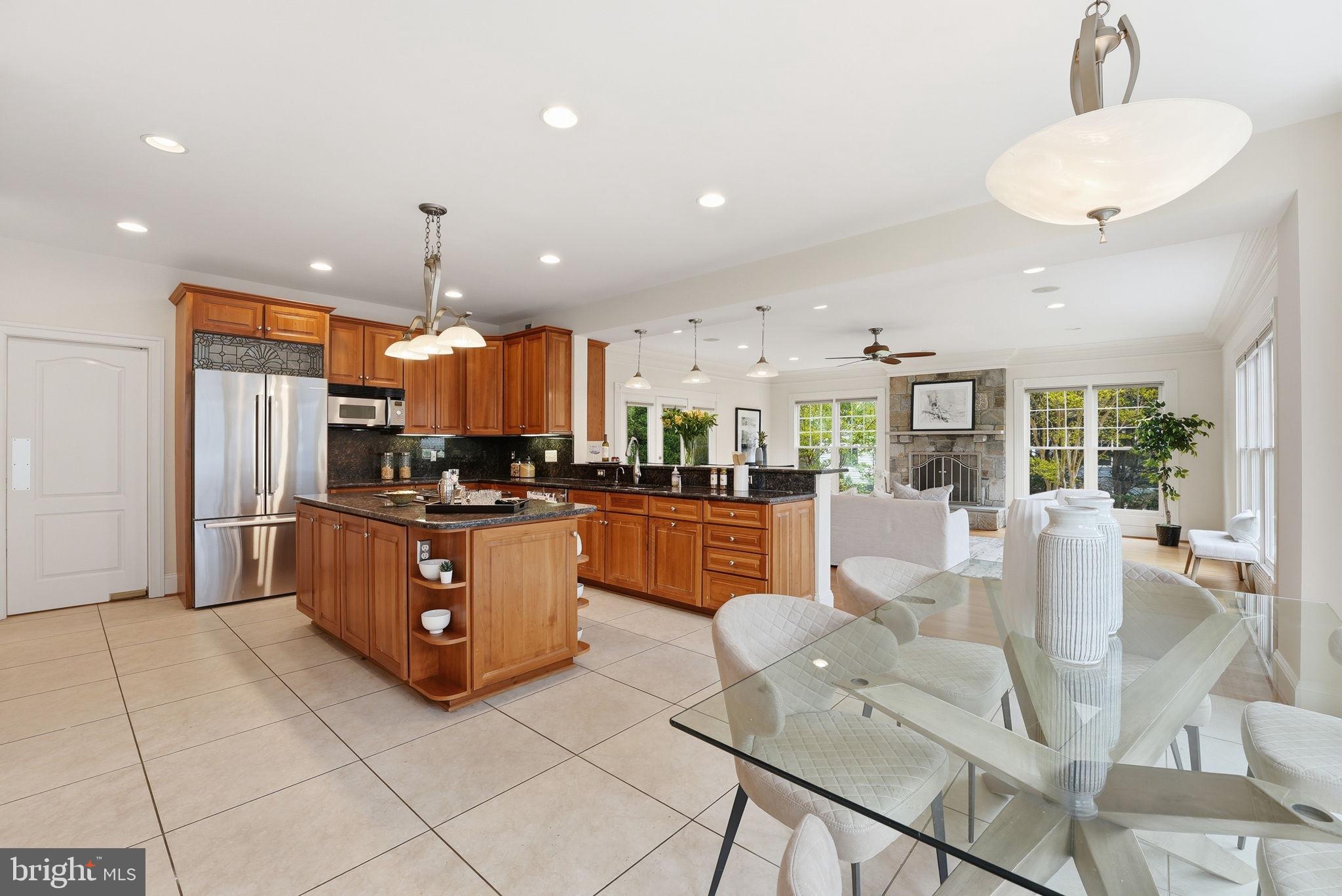 ALTA VISTA TERRACE - Residential