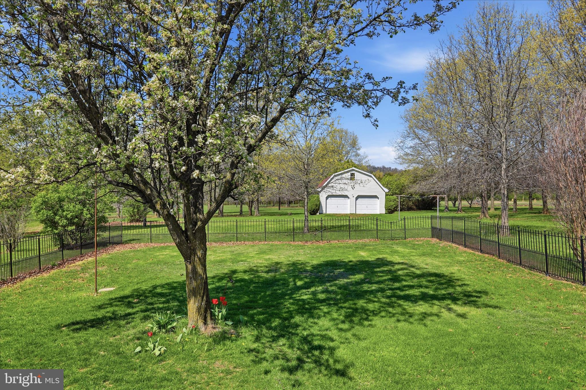 GERRARD ACRES - Residential