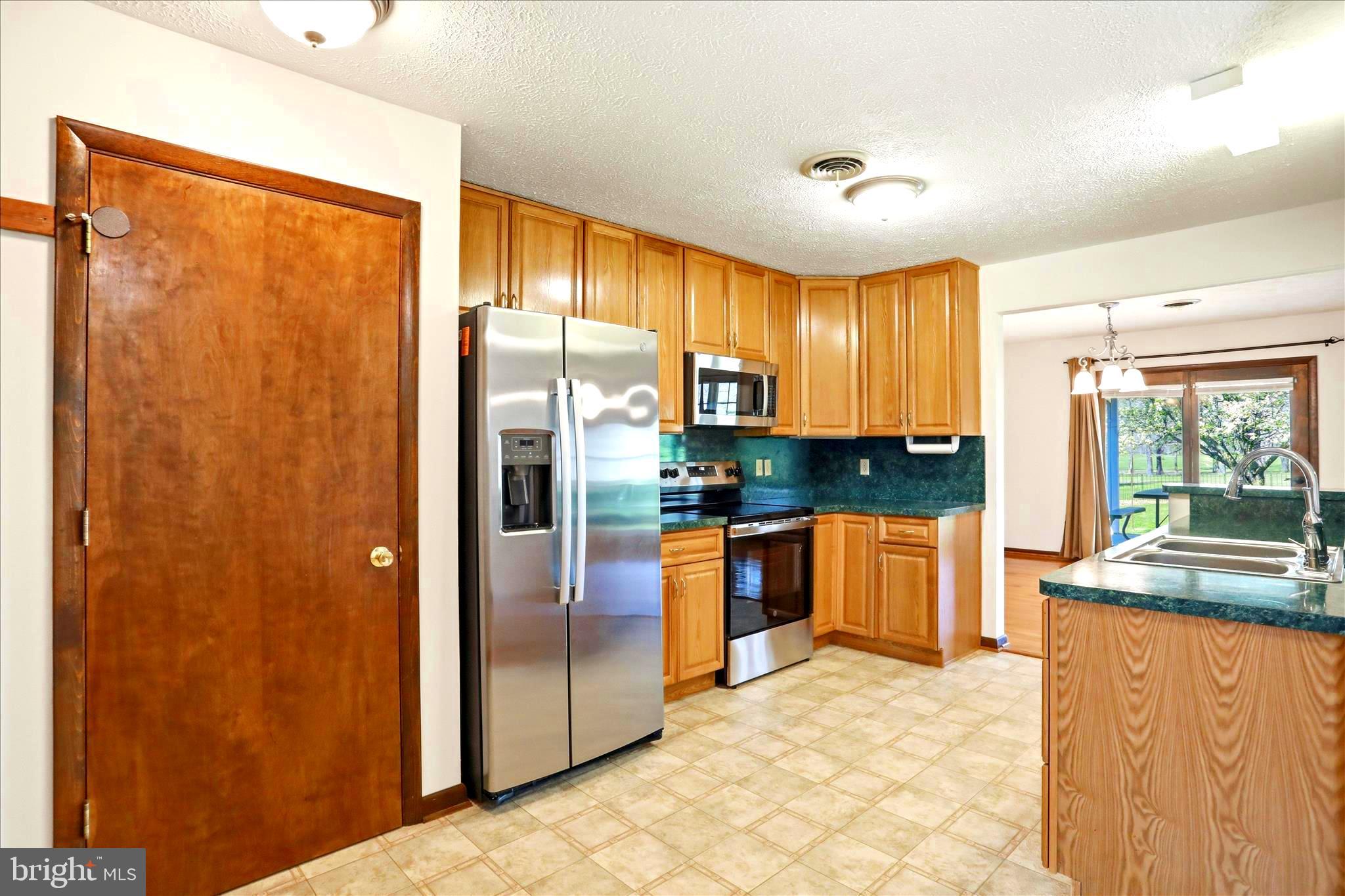 GERRARD ACRES - Residential