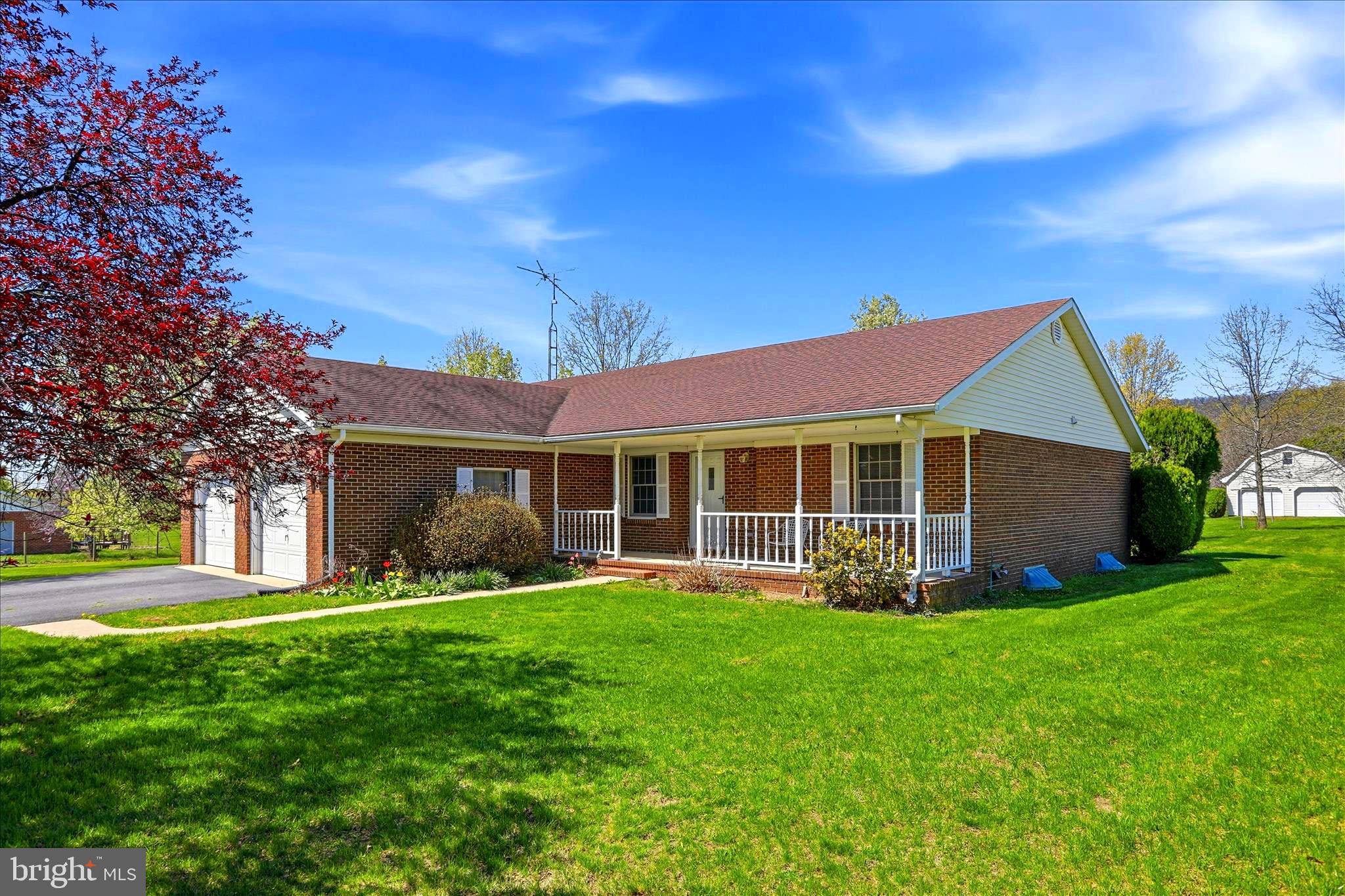 GERRARD ACRES - Residential