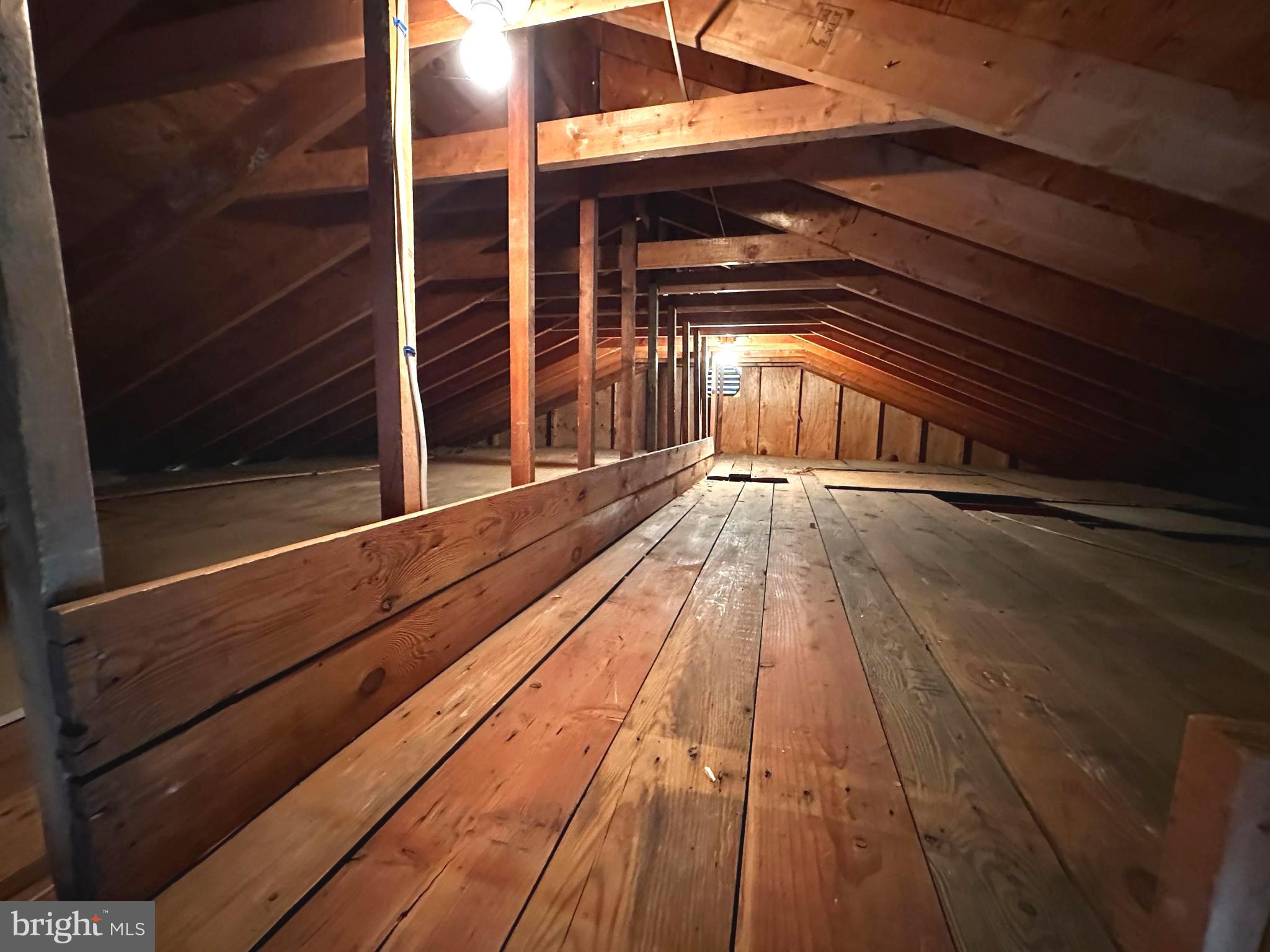 GERRARD ACRES - Residential