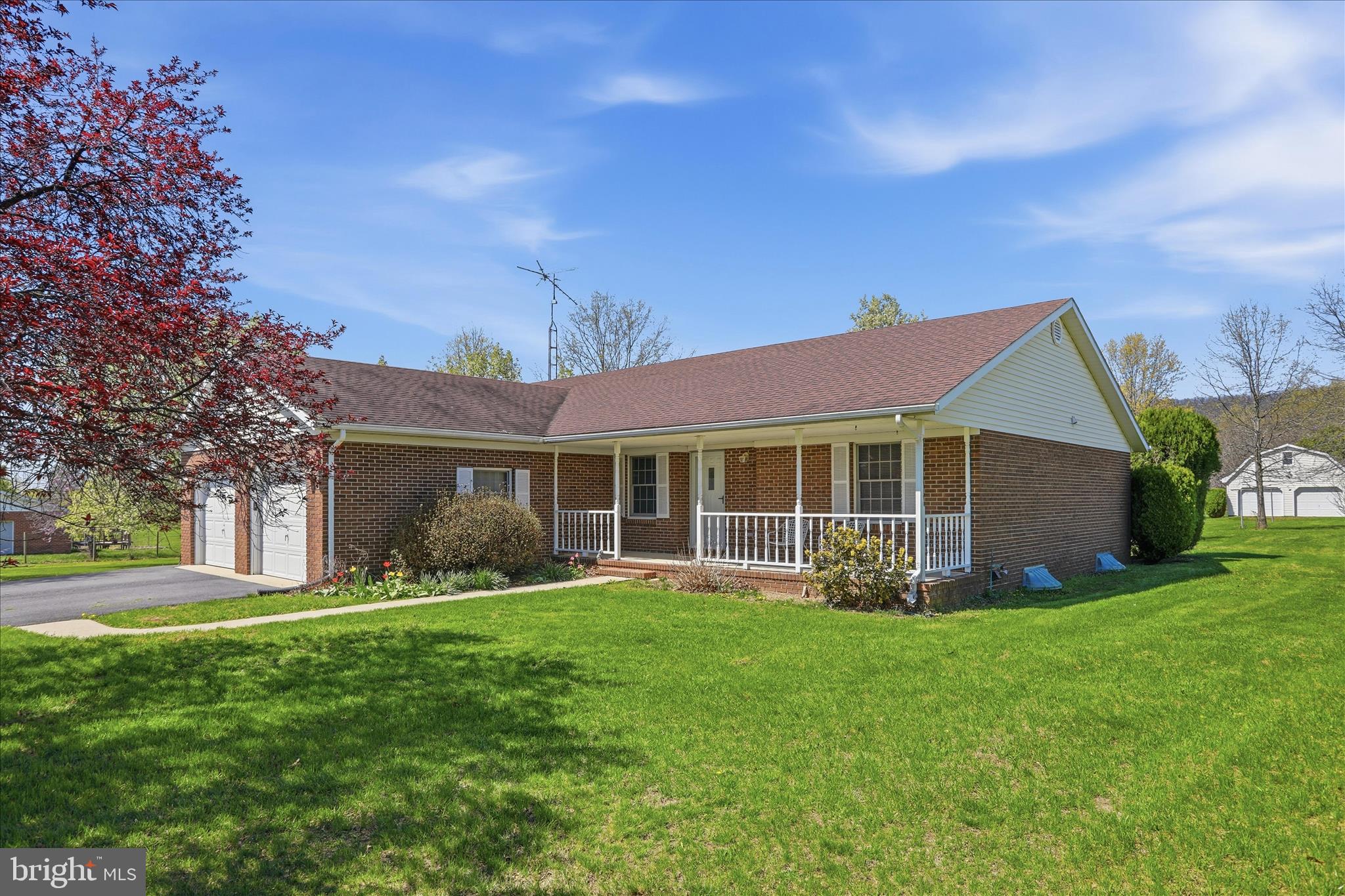 GERRARD ACRES - Residential