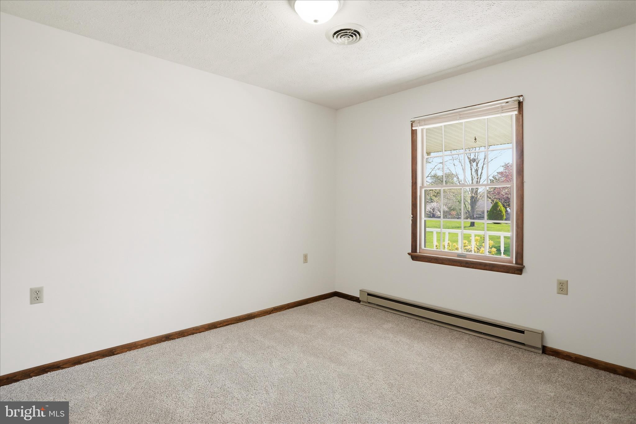 GERRARD ACRES - Residential