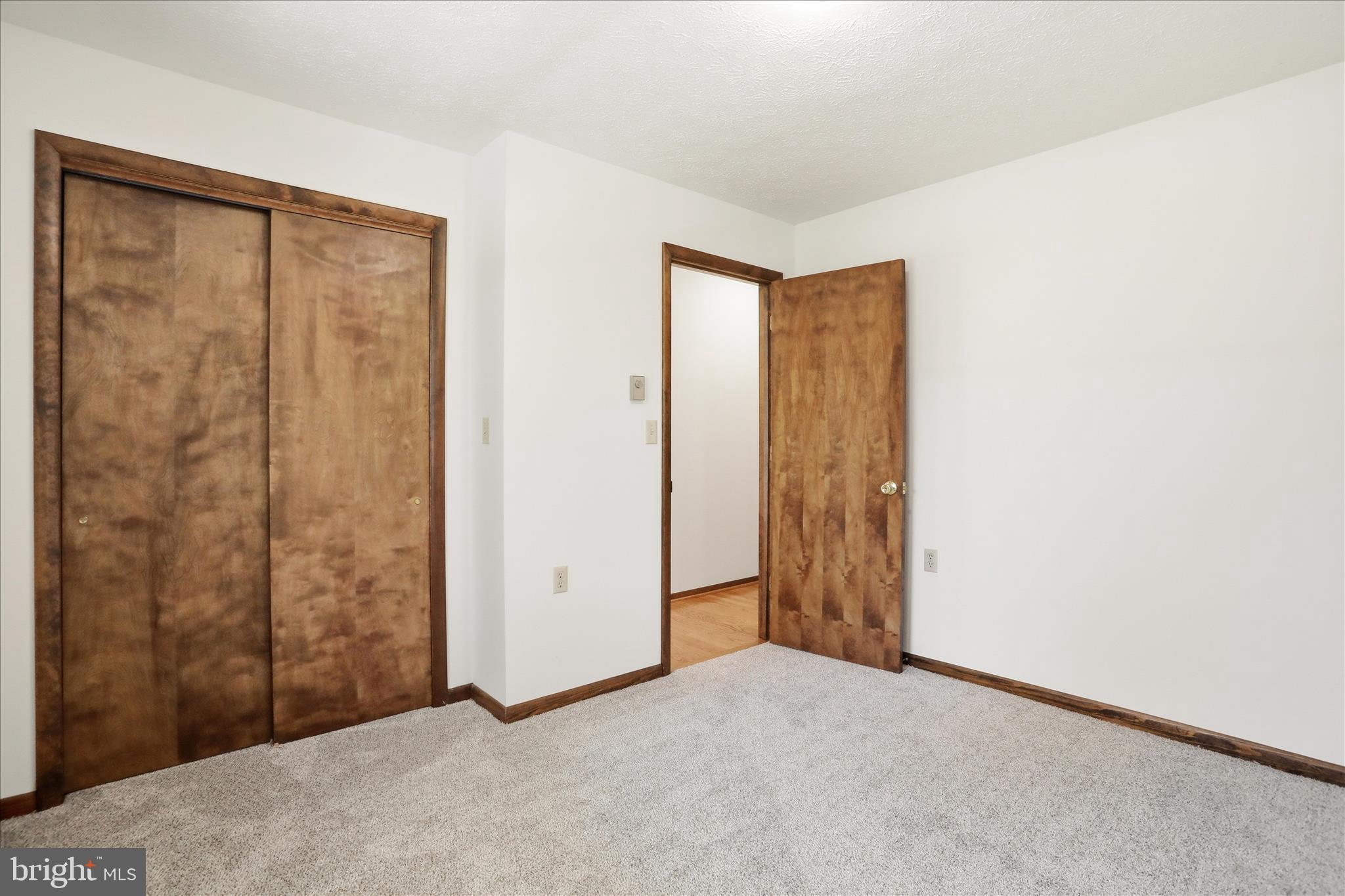 GERRARD ACRES - Residential