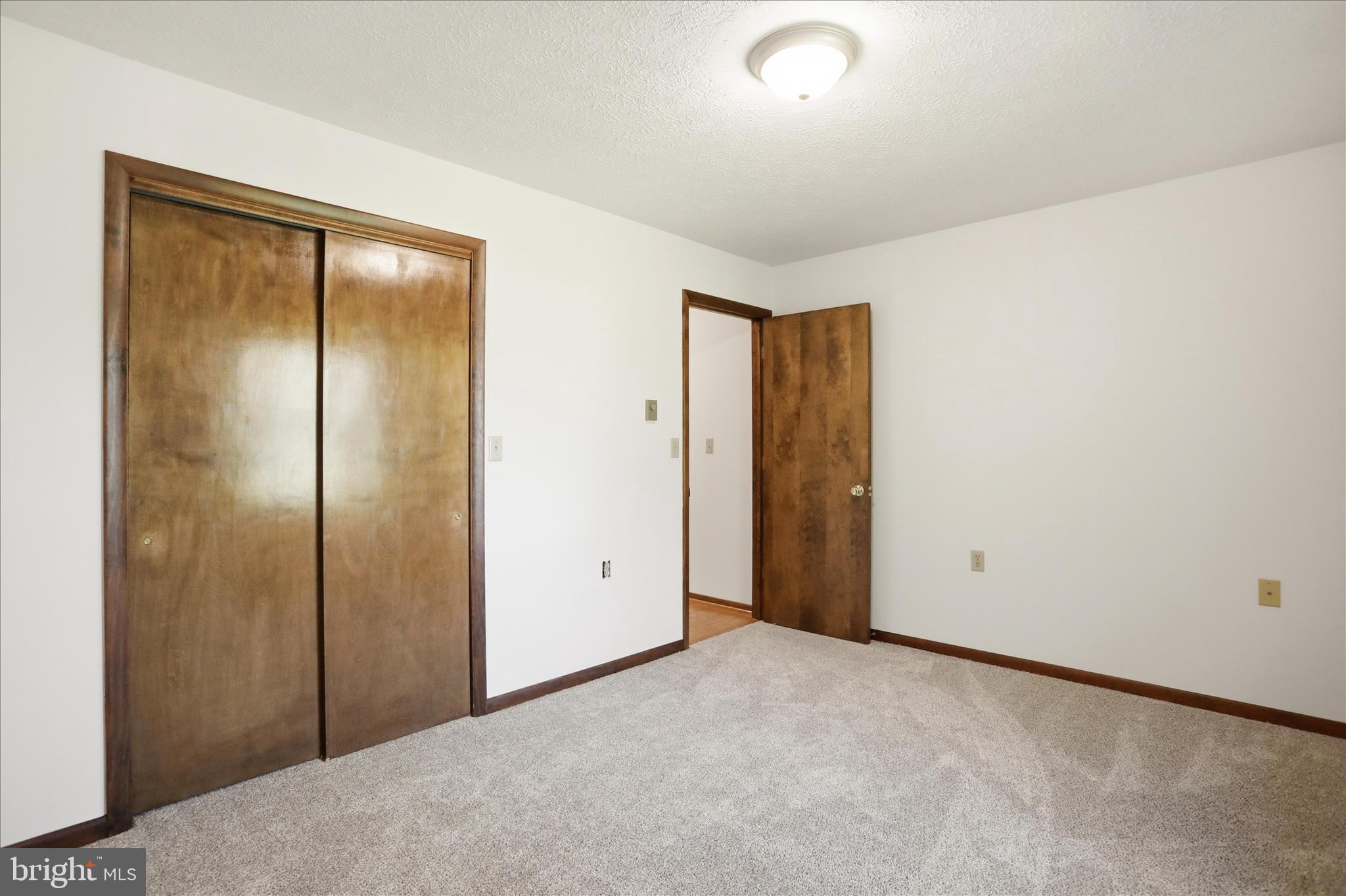 GERRARD ACRES - Residential