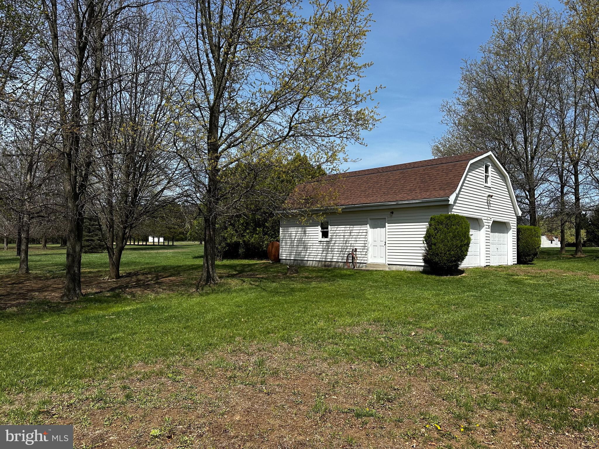 GERRARD ACRES - Residential