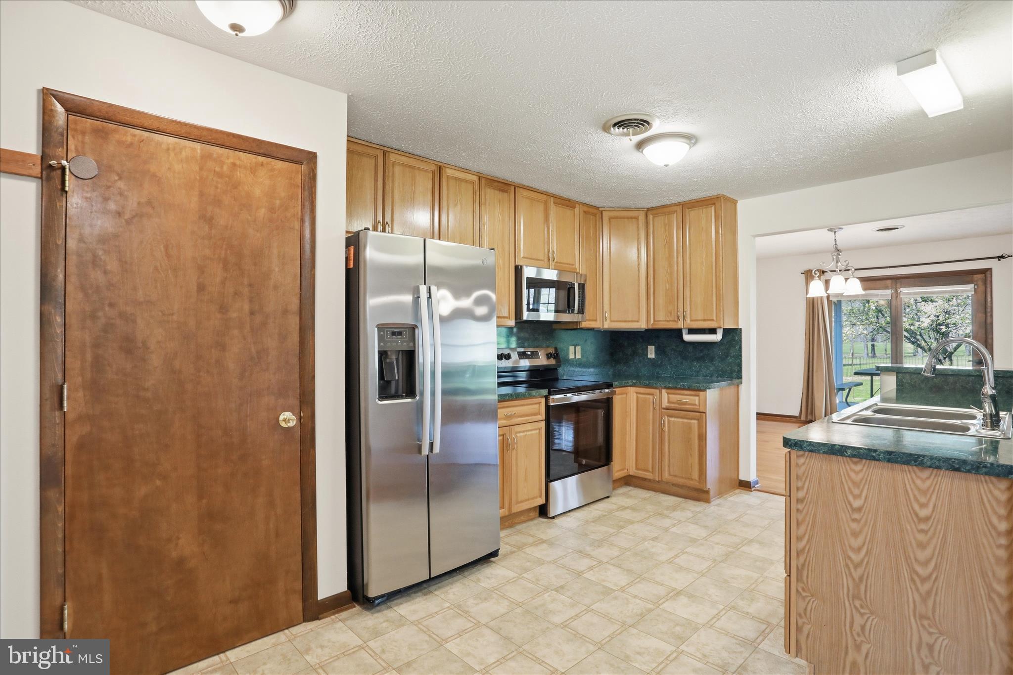 GERRARD ACRES - Residential