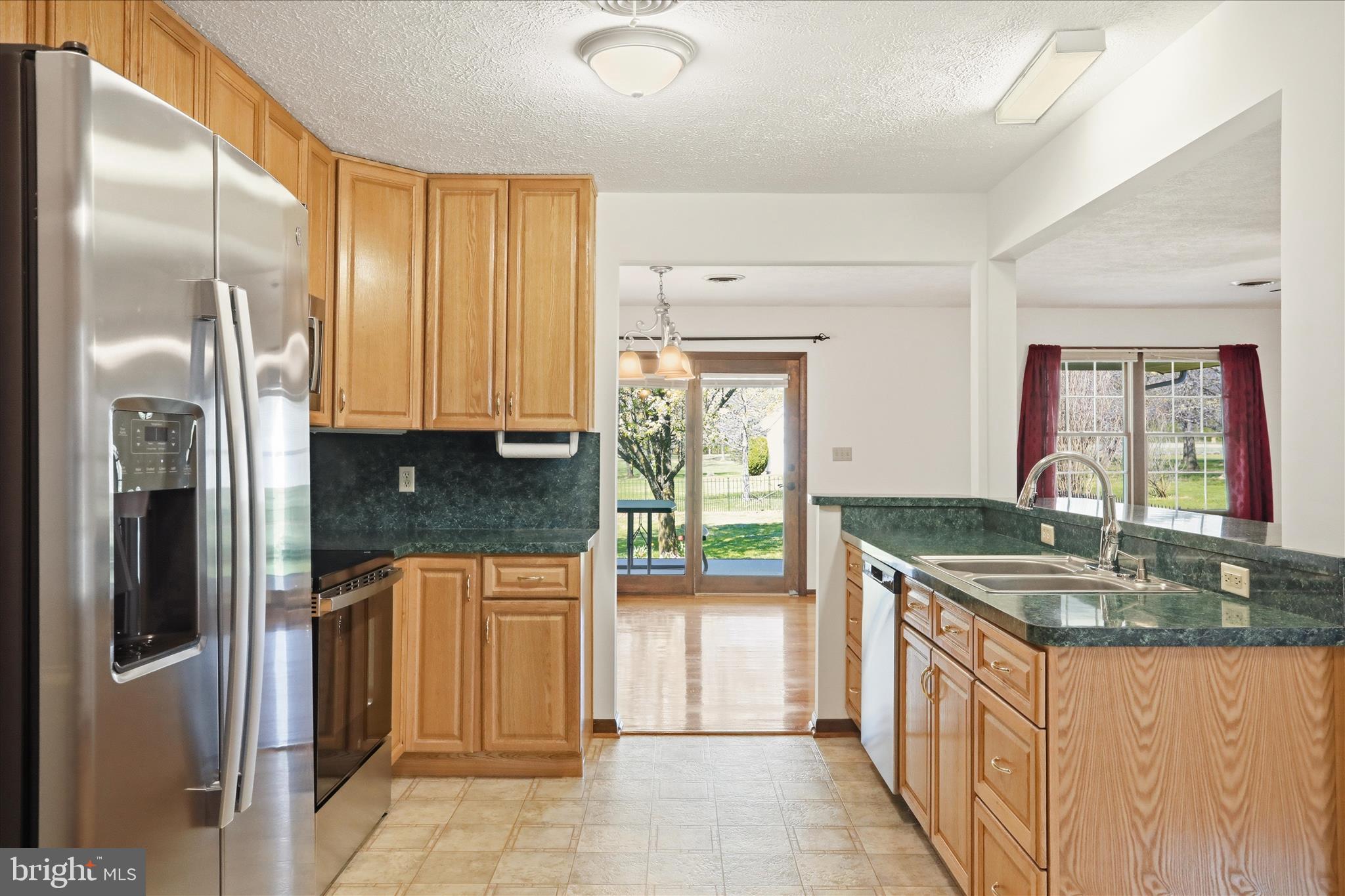 GERRARD ACRES - Residential