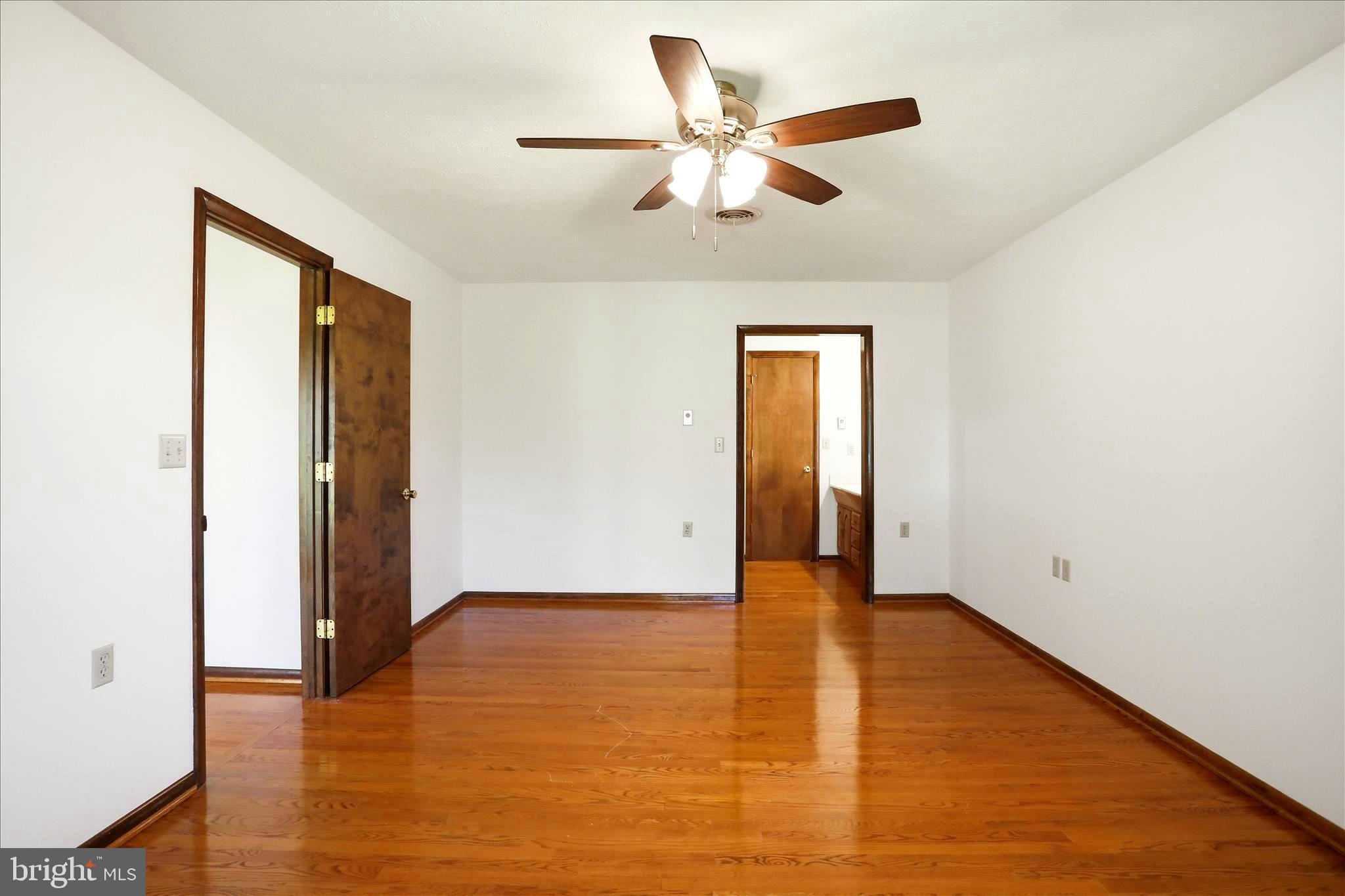 GERRARD ACRES - Residential