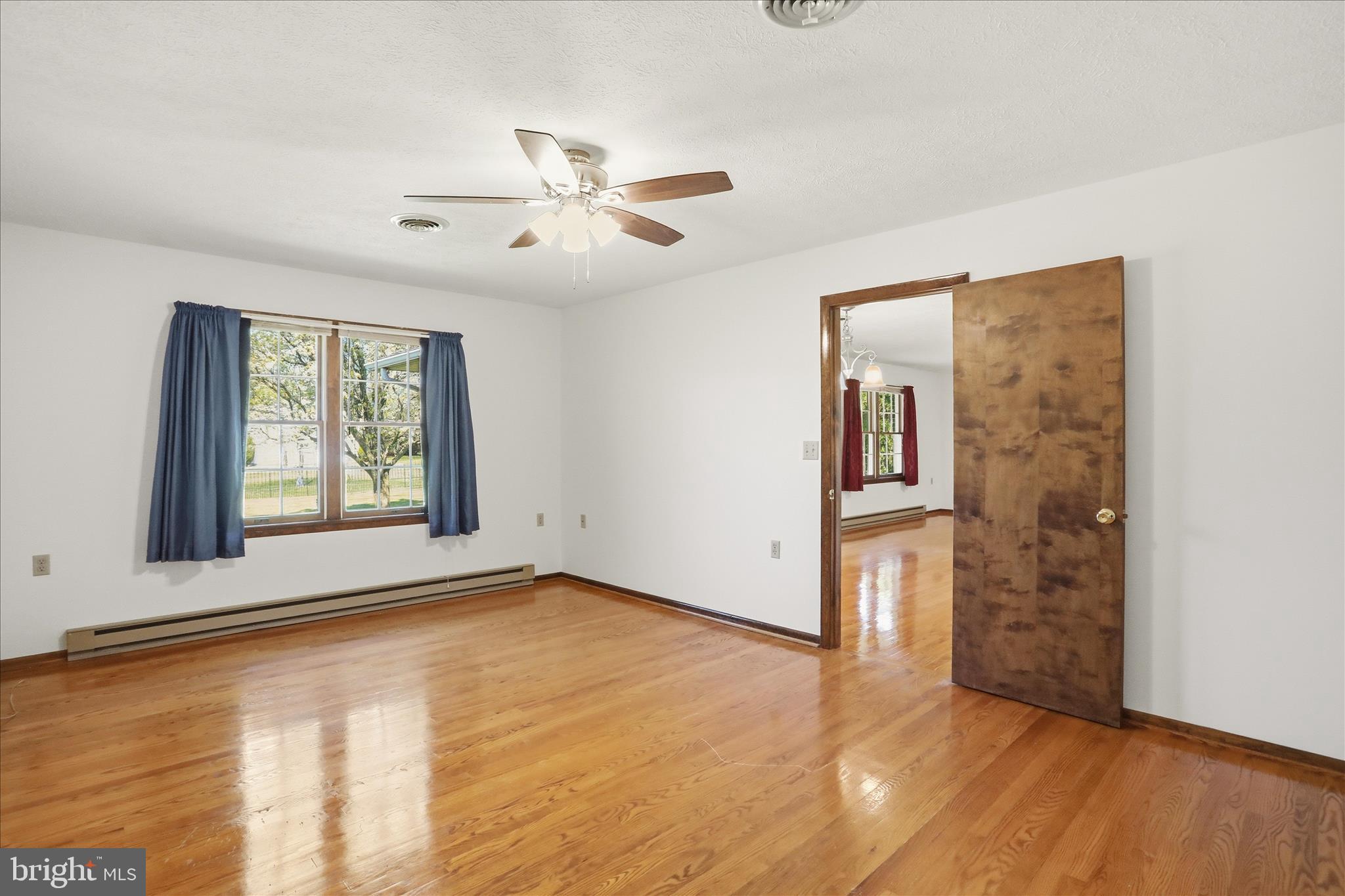 GERRARD ACRES - Residential