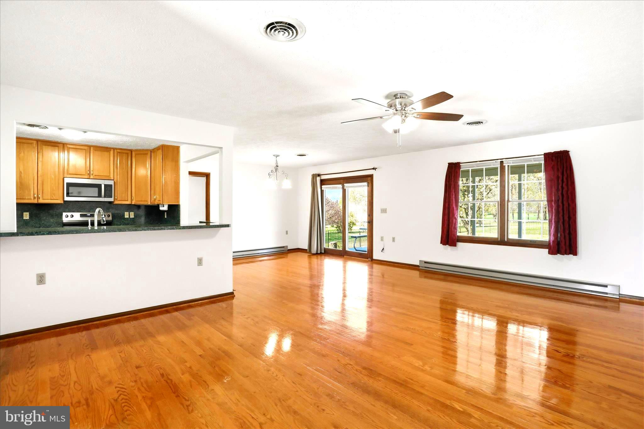 GERRARD ACRES - Residential