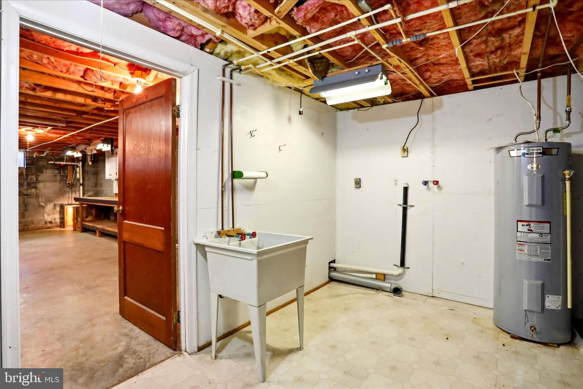 GERRARD ACRES - Residential