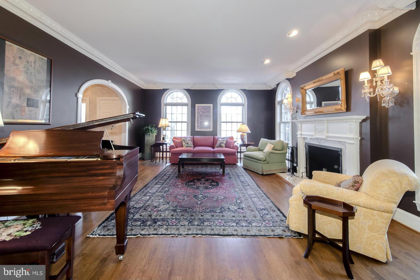 SUMMERWOOD - Residential