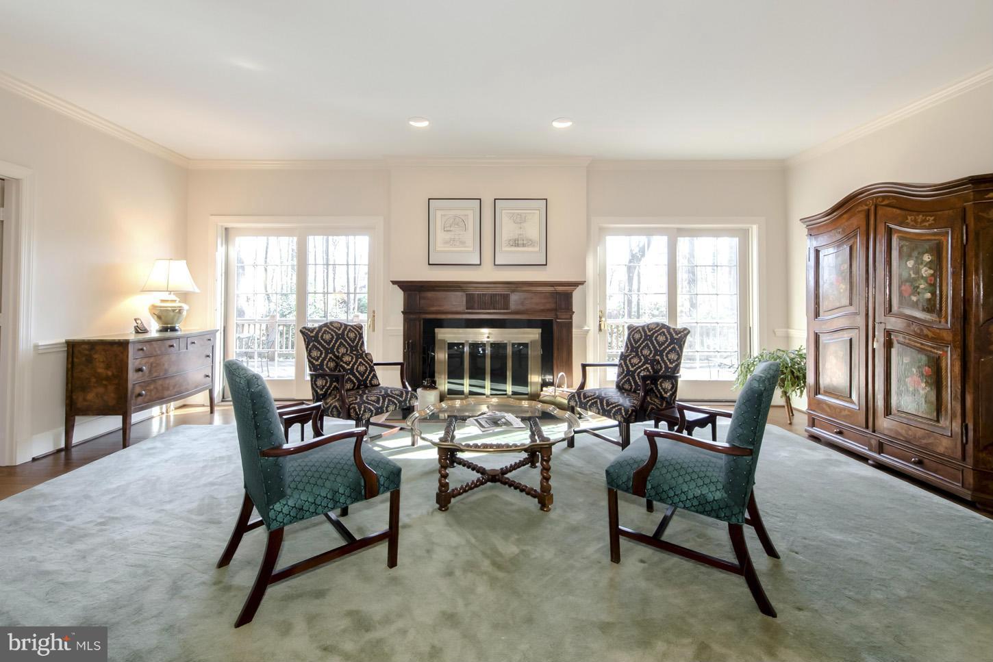 SUMMERWOOD - Residential